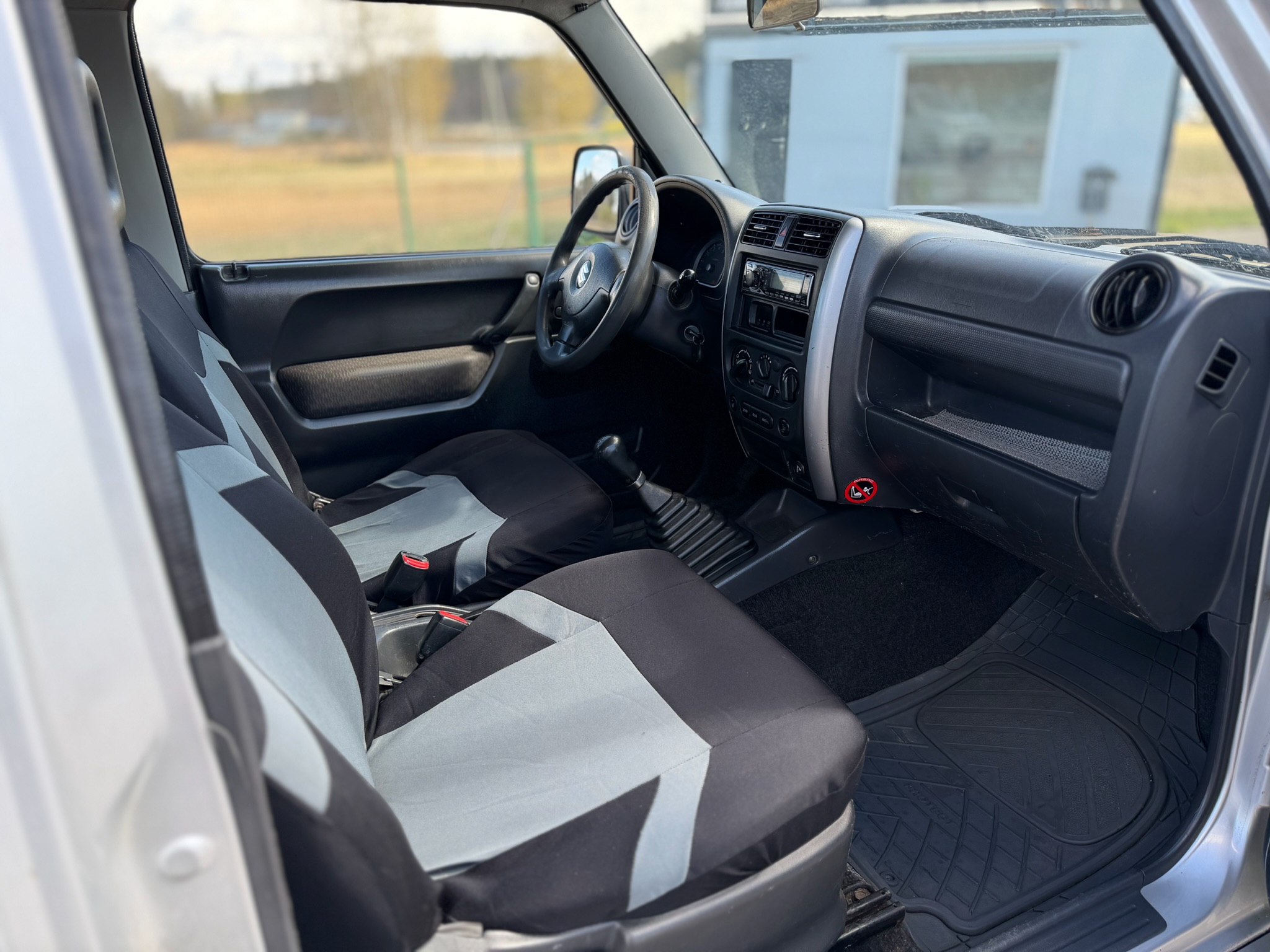 
Suzuki Jimny full									