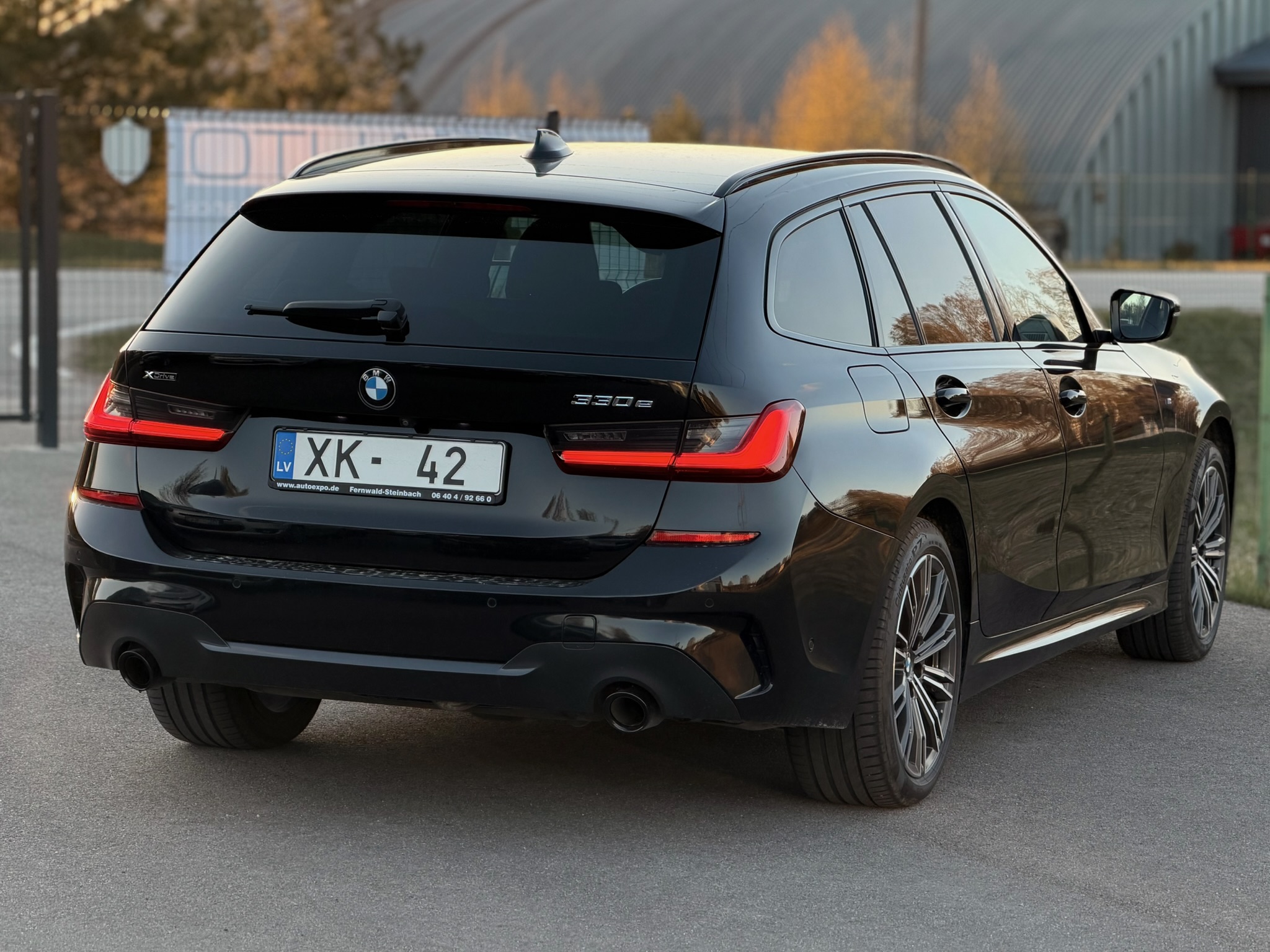 BMW 330E