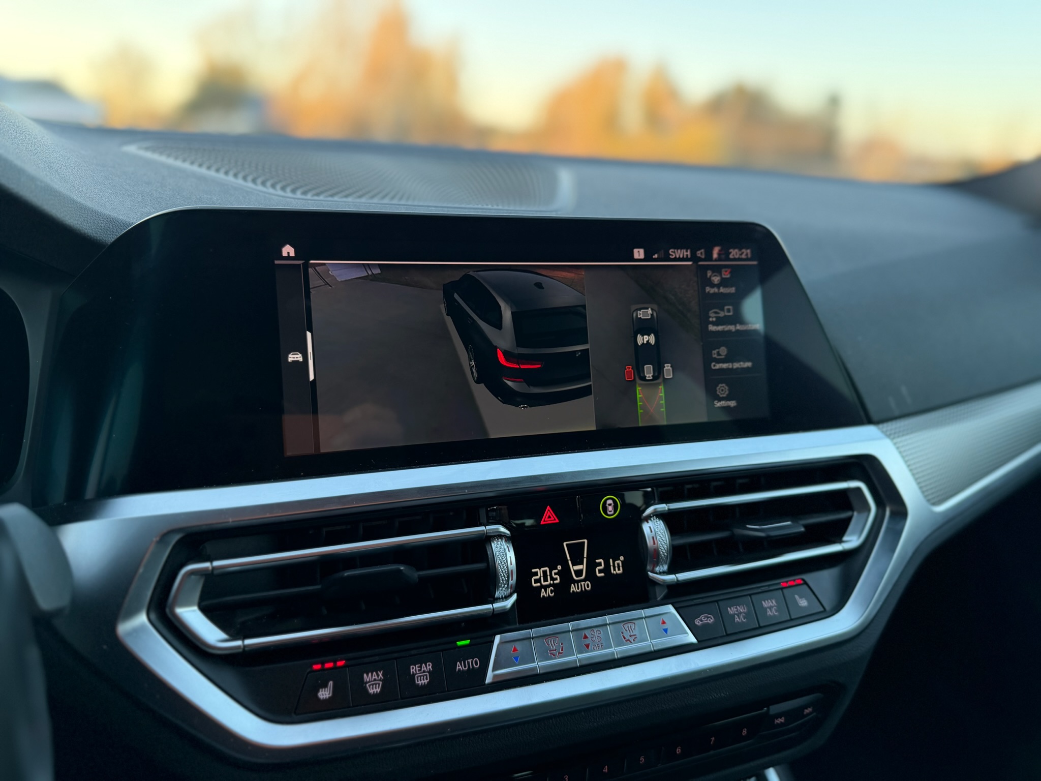 
BMW 330E full									