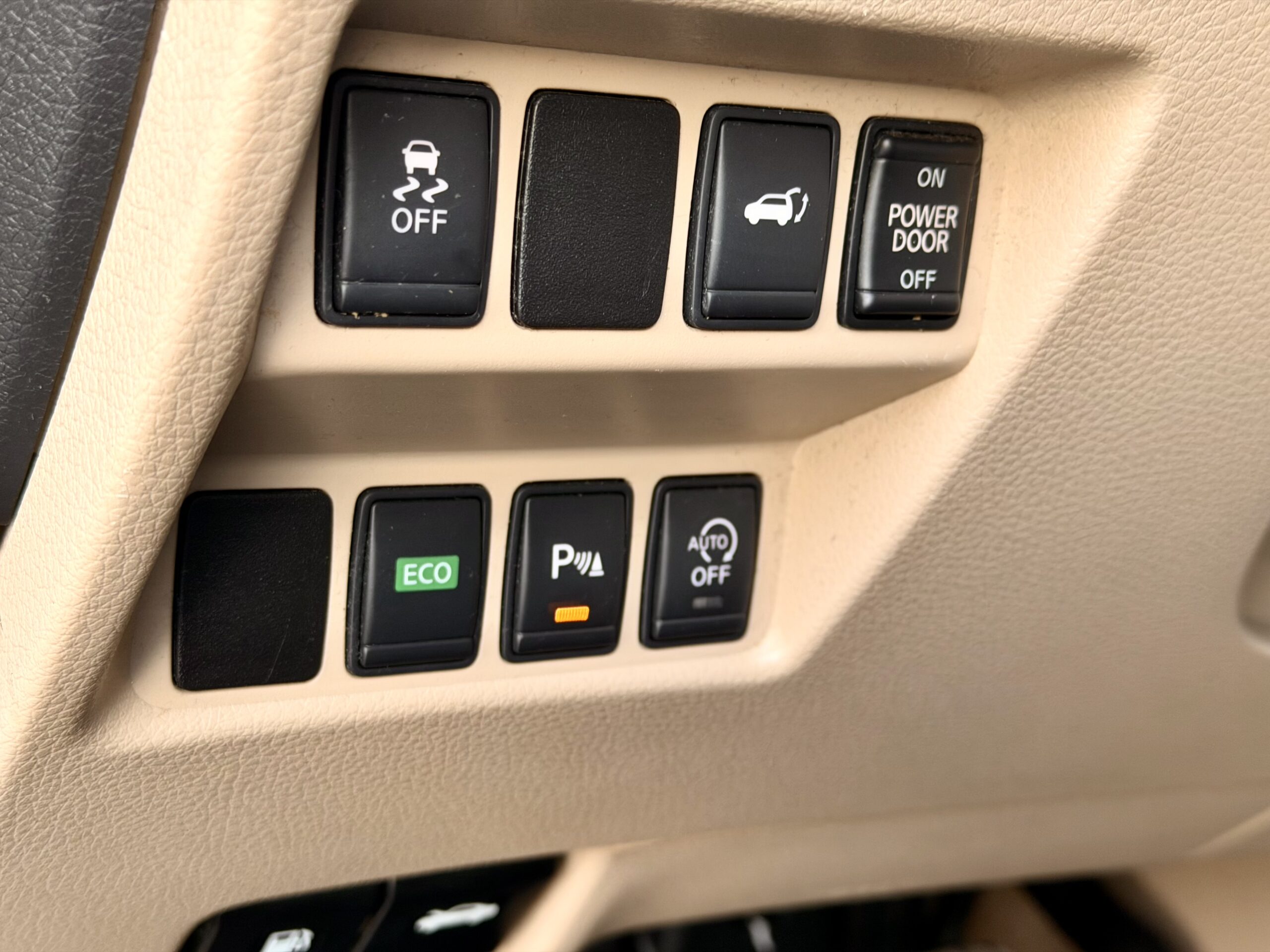 
Nissan Xtrail full									