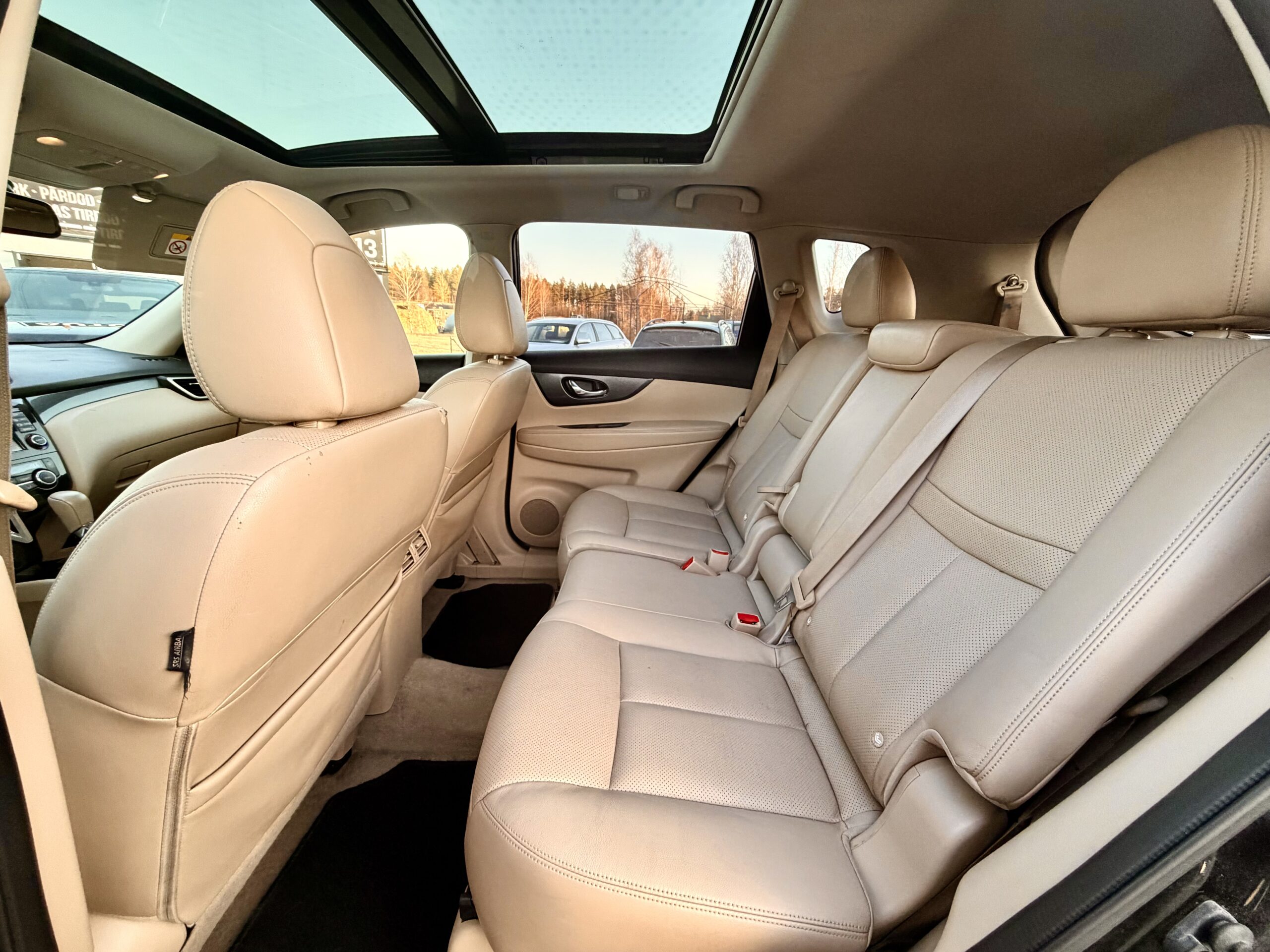 
Nissan Xtrail full									