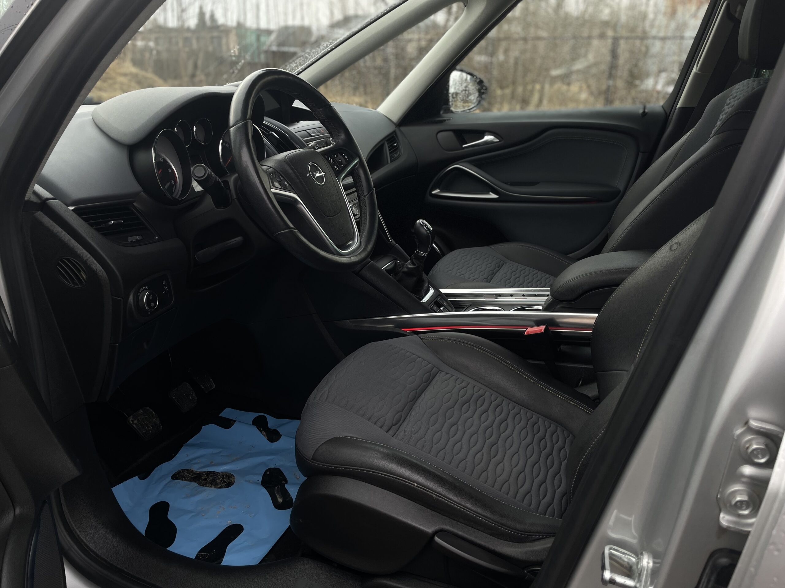 
Opel Zafira full									