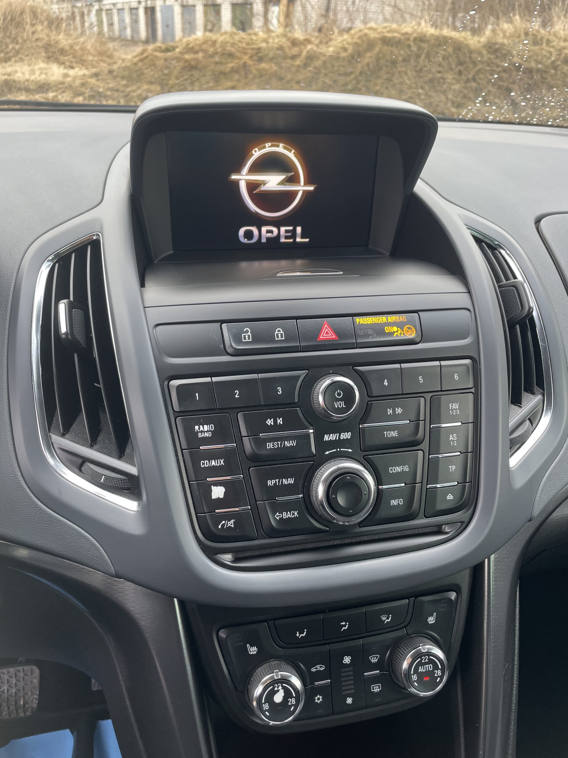 
Opel Zafira full									