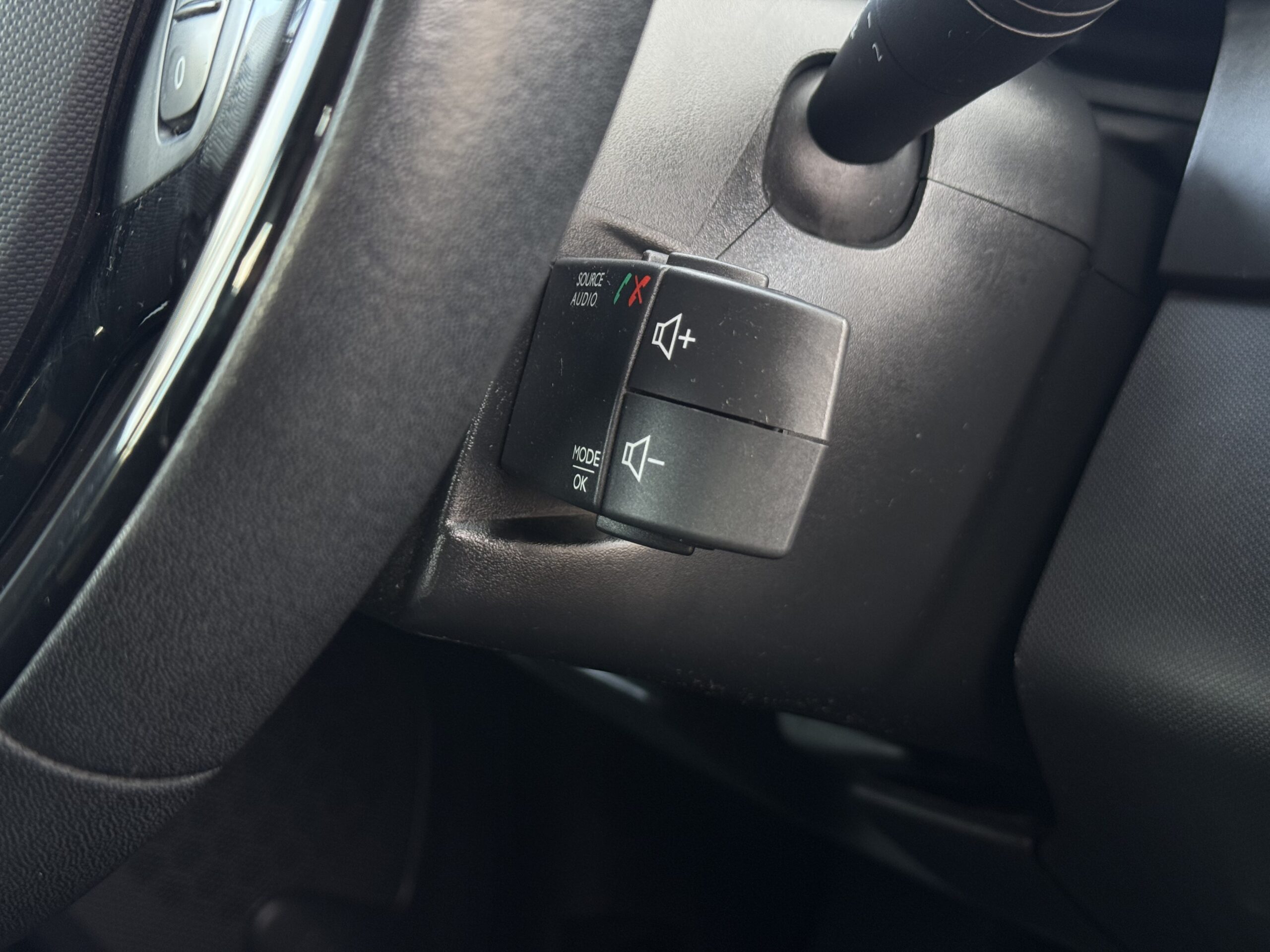 
Renault Clio full									