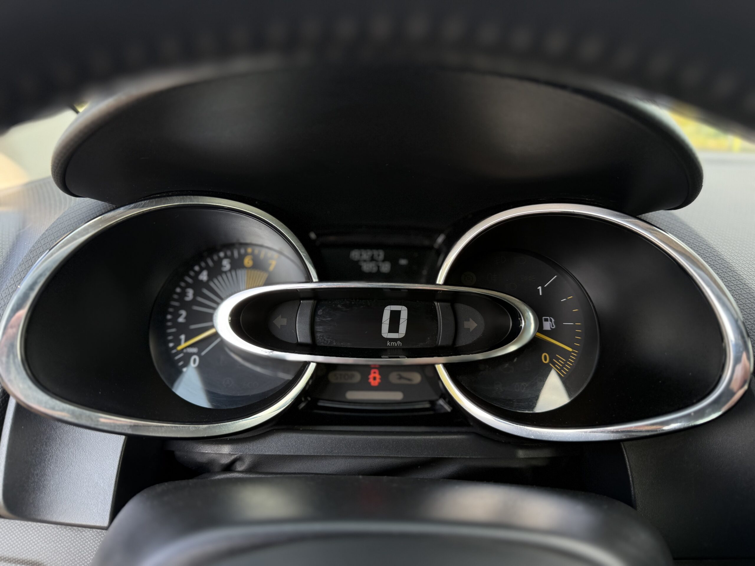 
Renault Clio full									