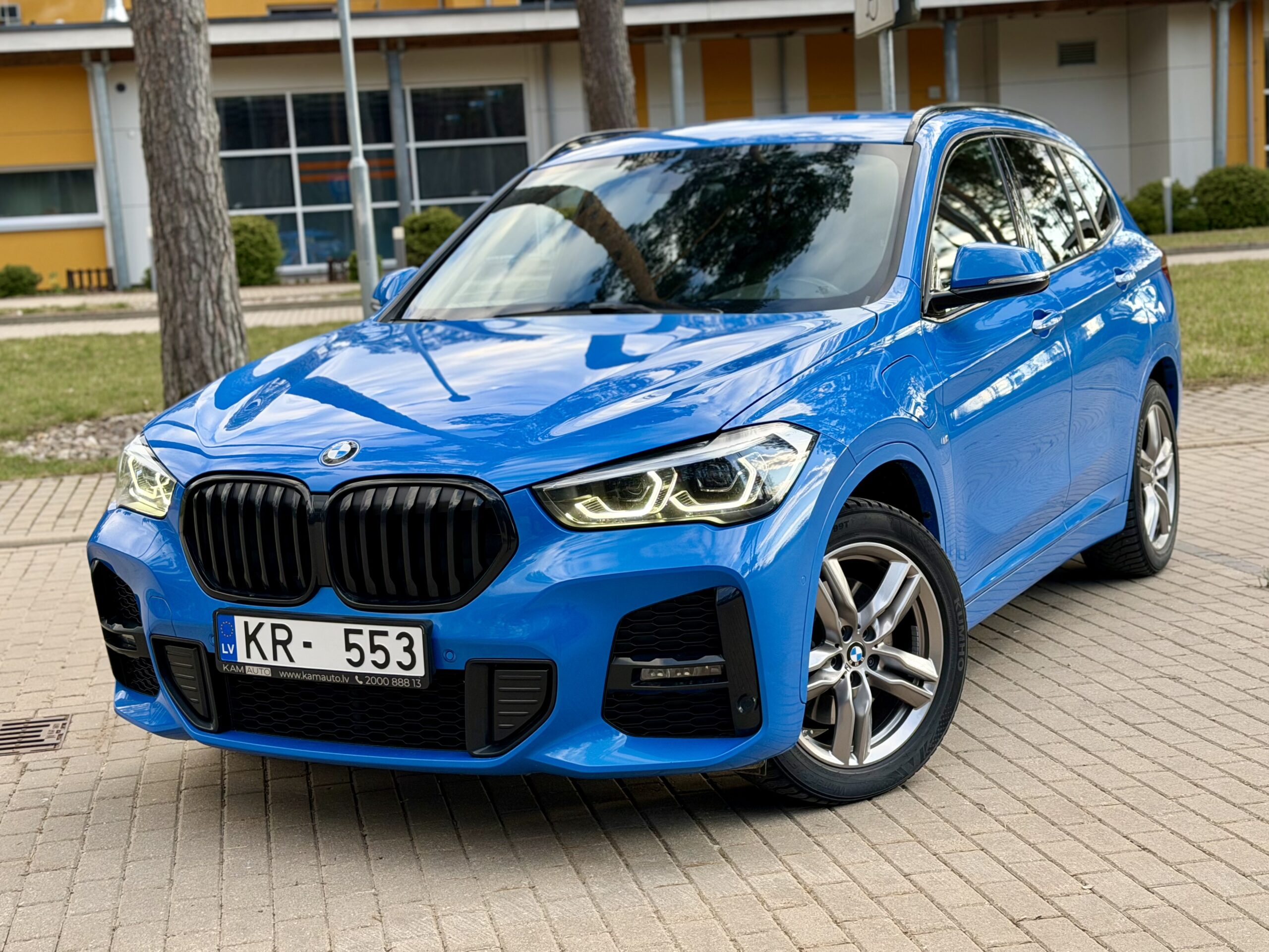 BMW X1