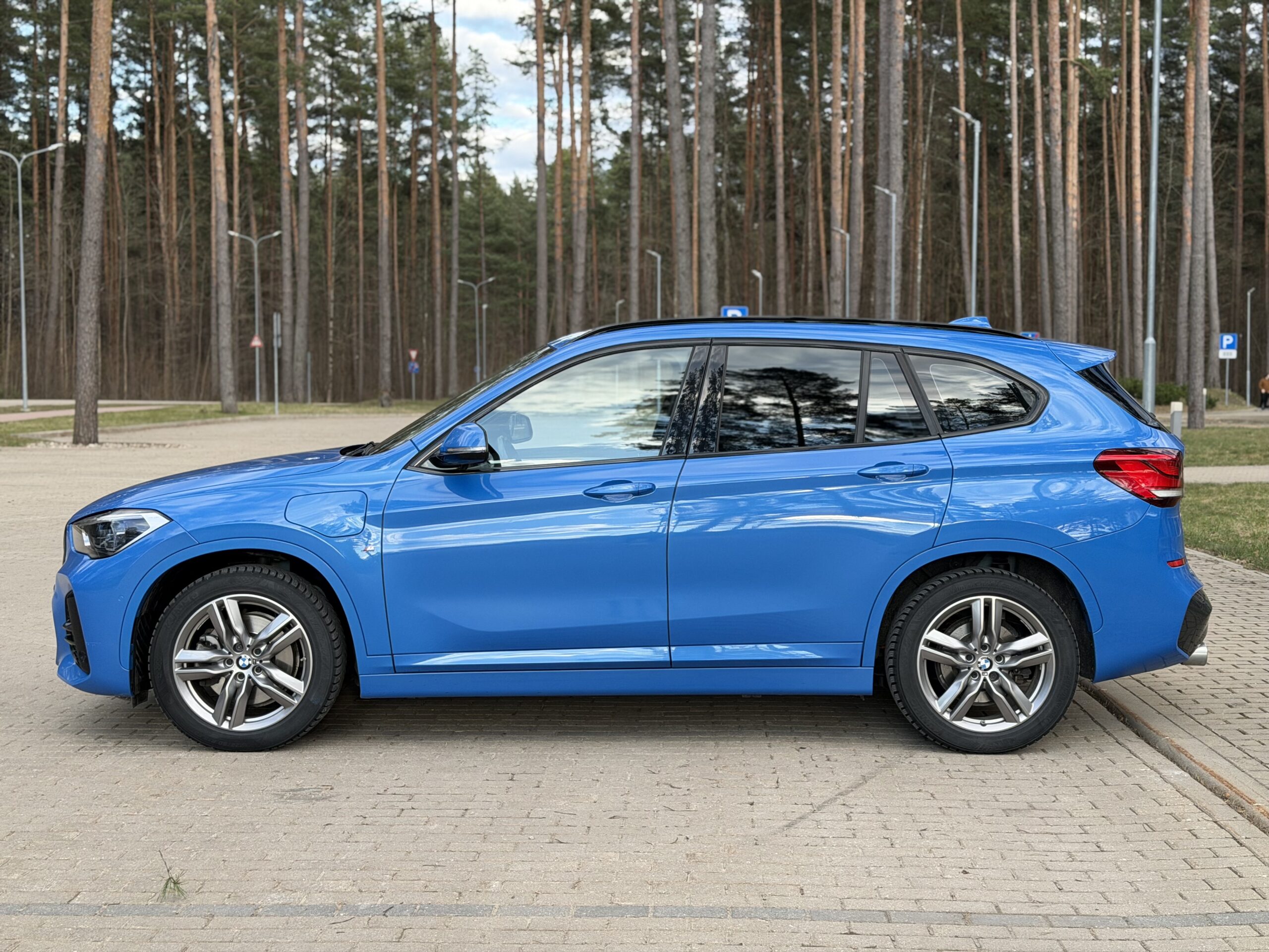 
BMW X1 full									