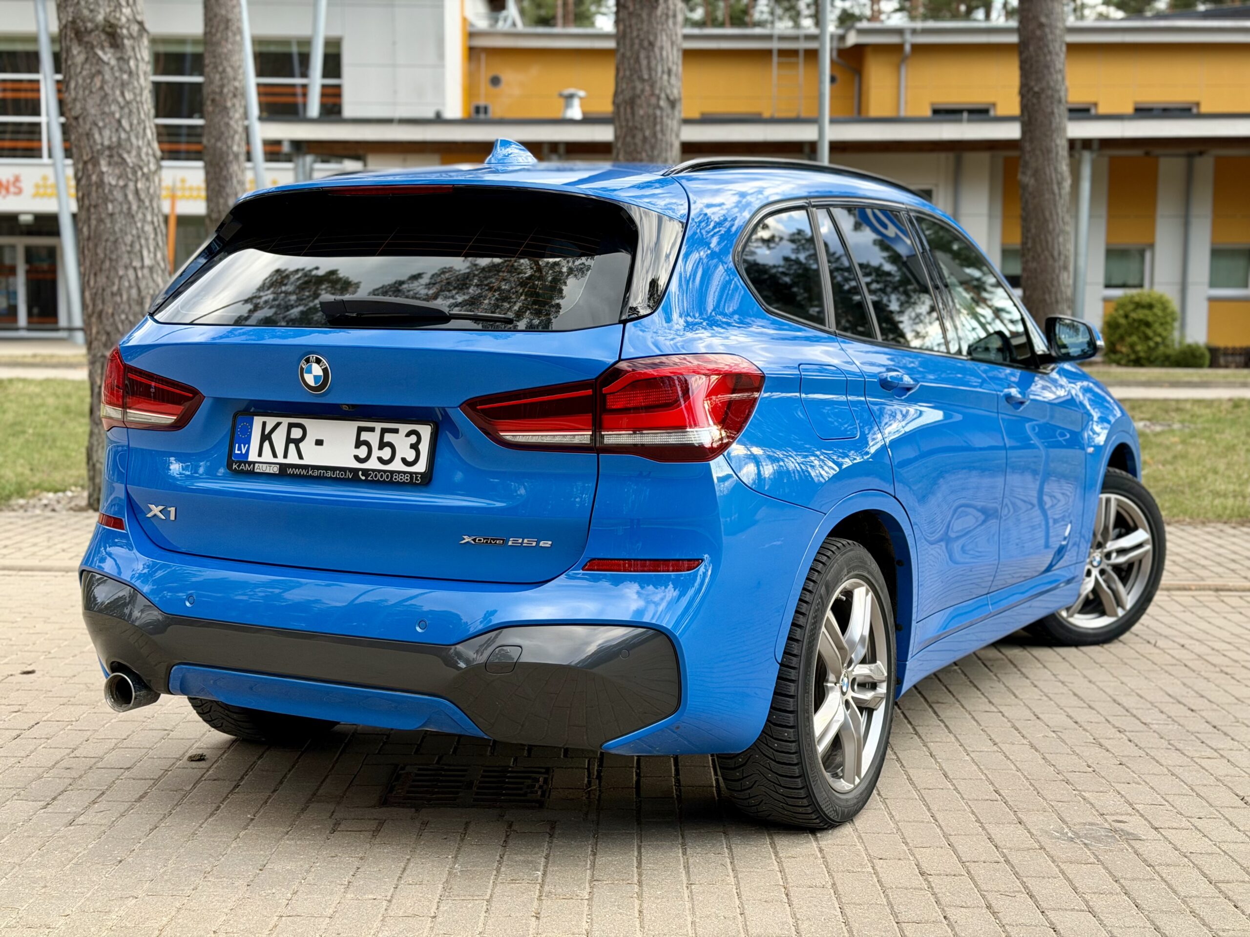 
BMW X1 full									