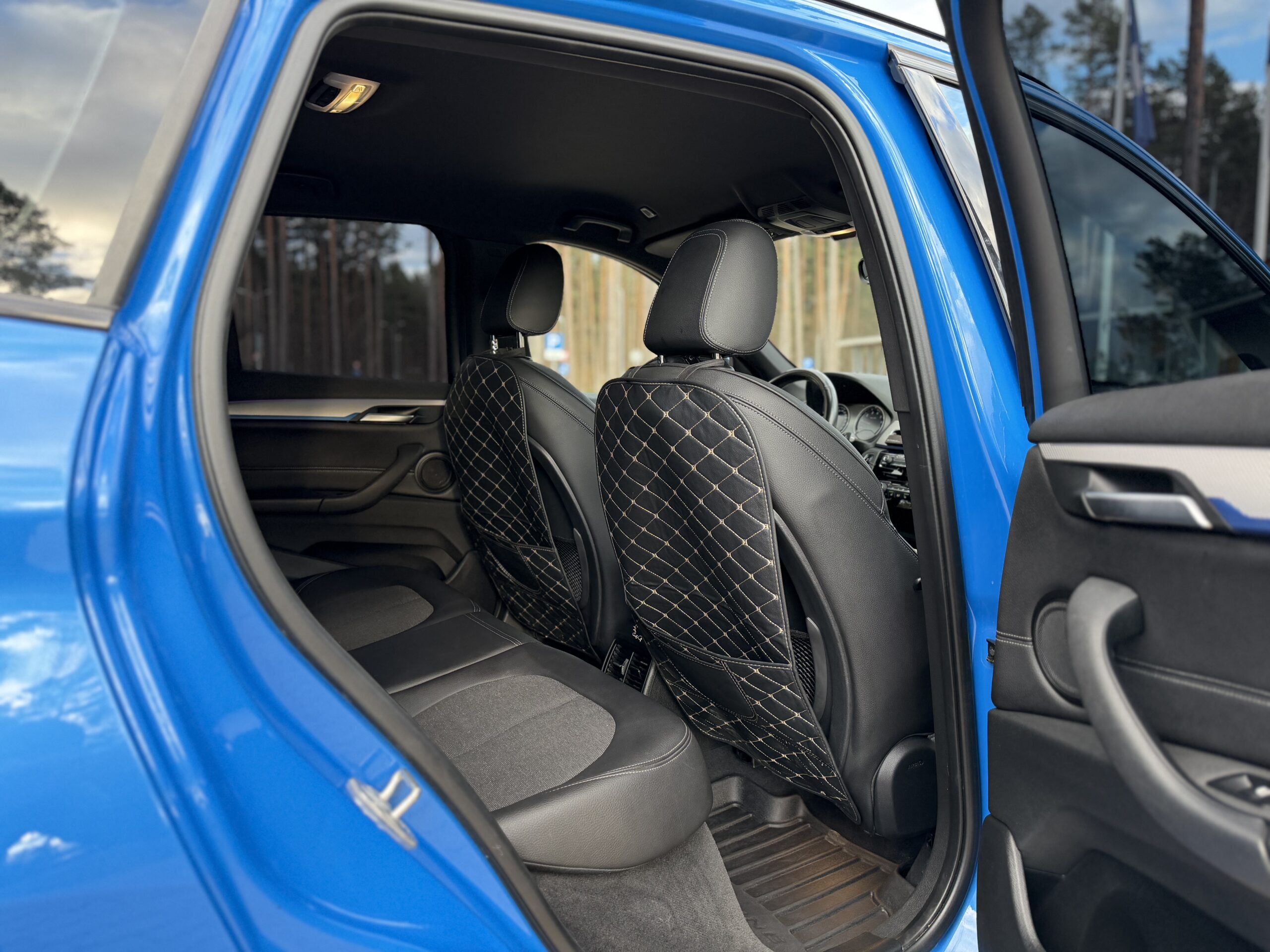 
BMW X1 full									
