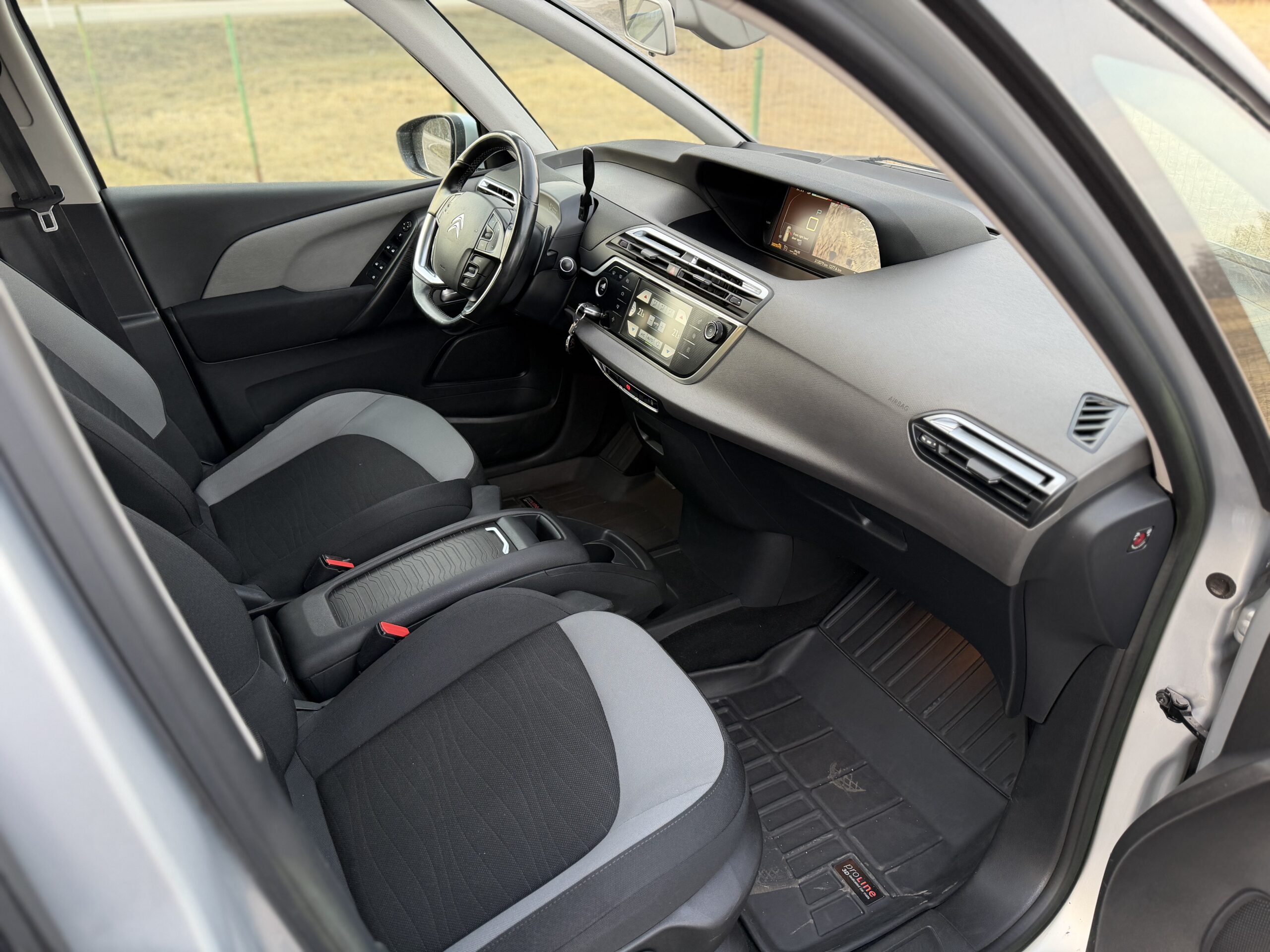 
Citroen C4 full									