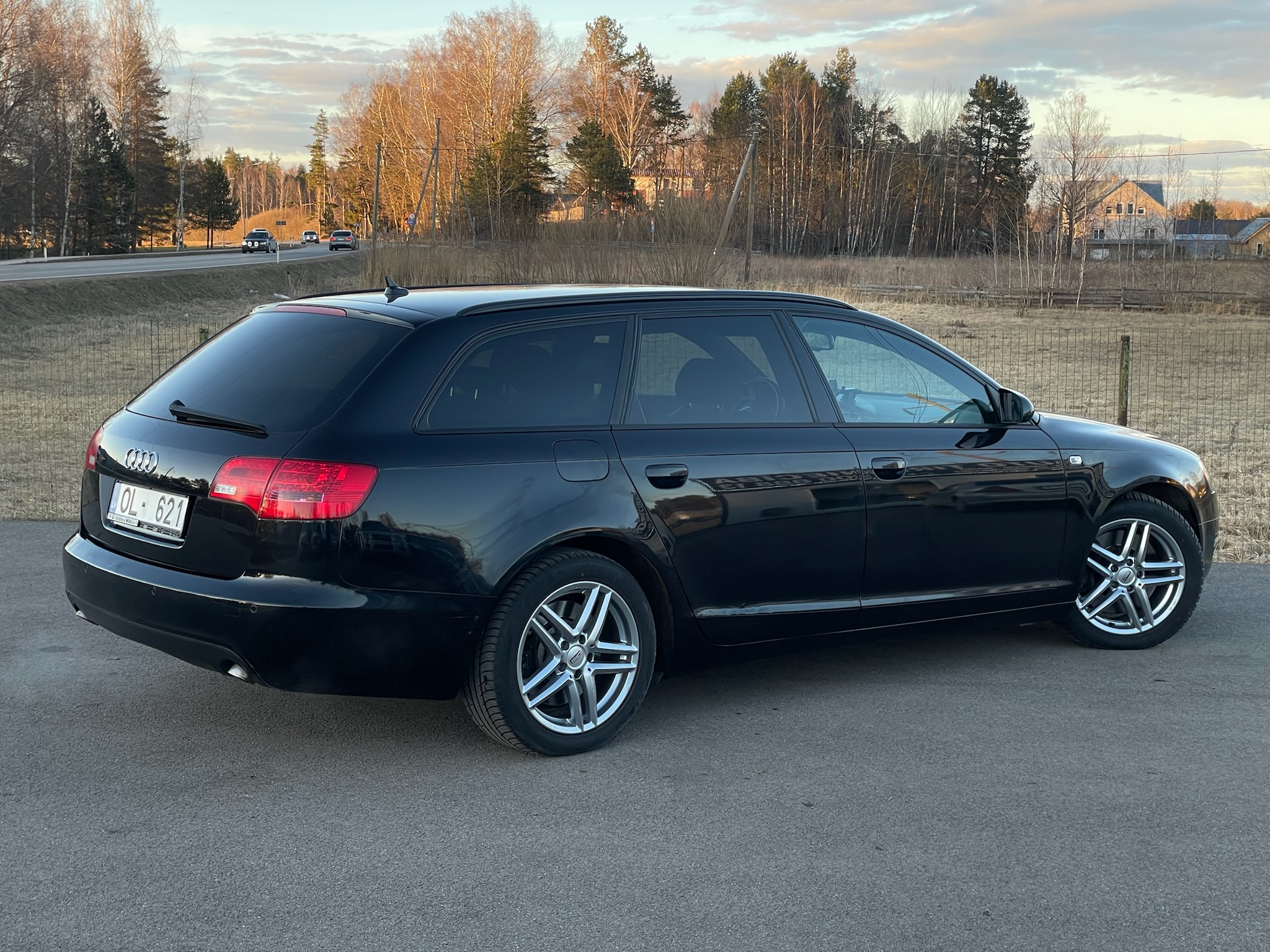 
Audi A6 Quattro S-Line full									