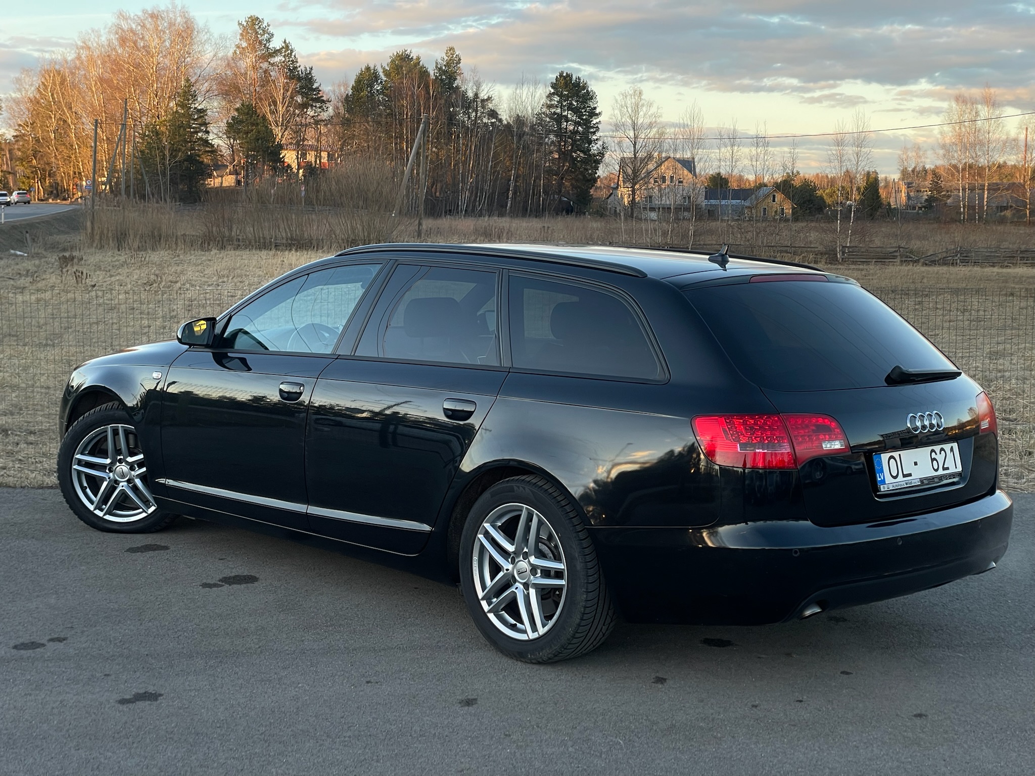 
Audi A6 Quattro S-Line full									