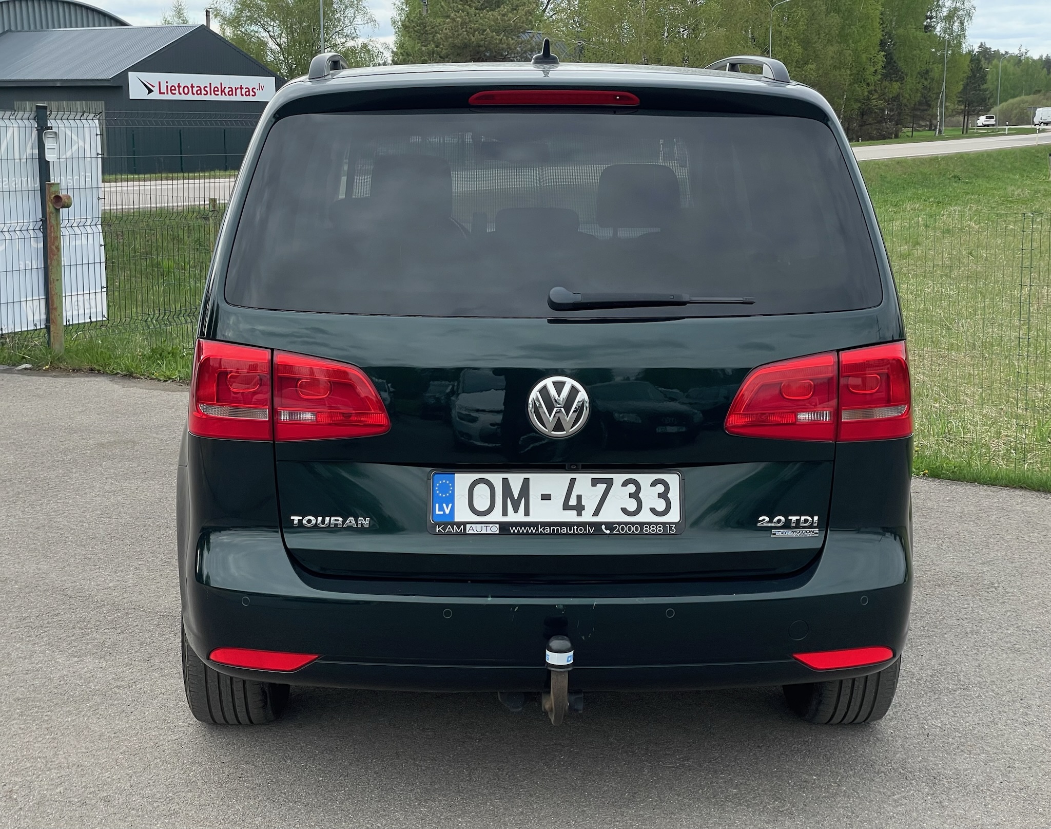 
Volkswagen Touran full									