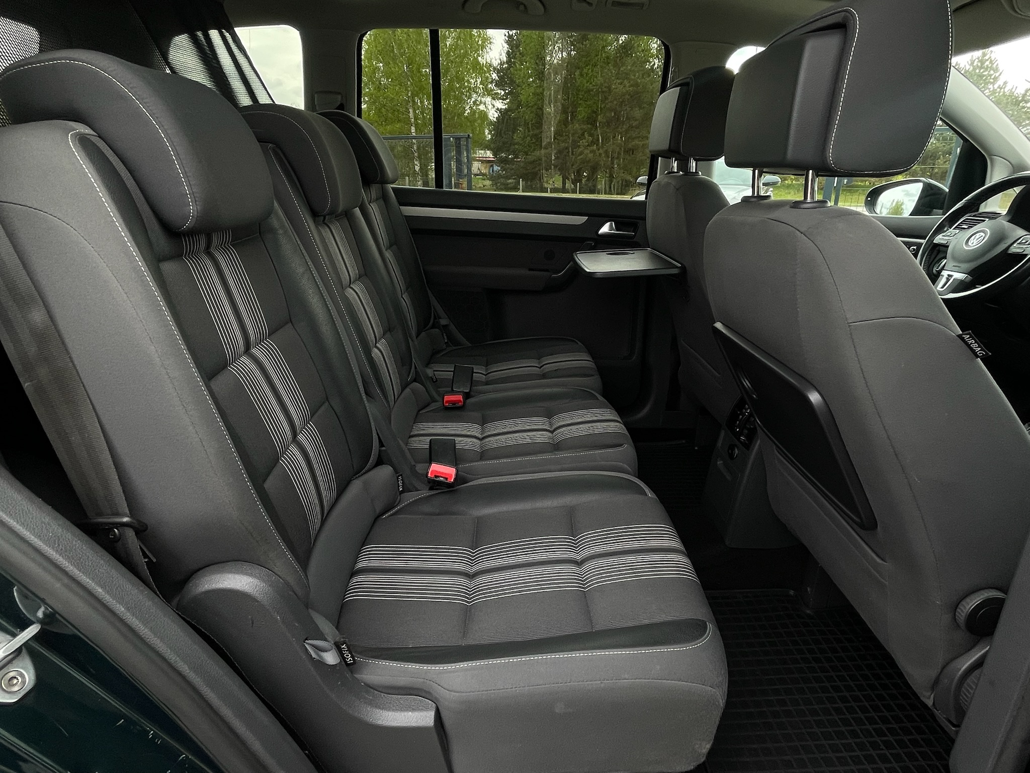 
Volkswagen Touran full									