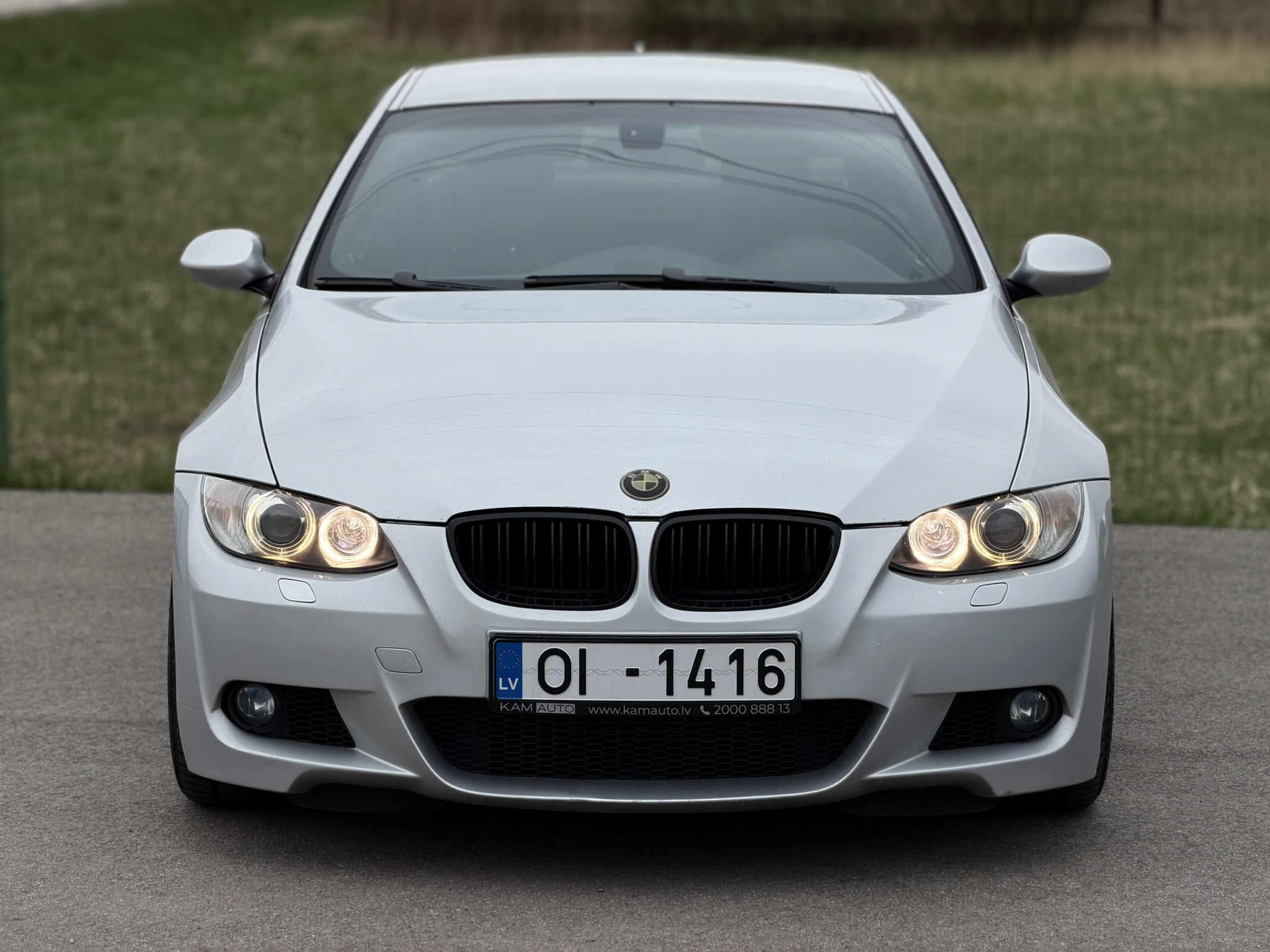 BMW 320