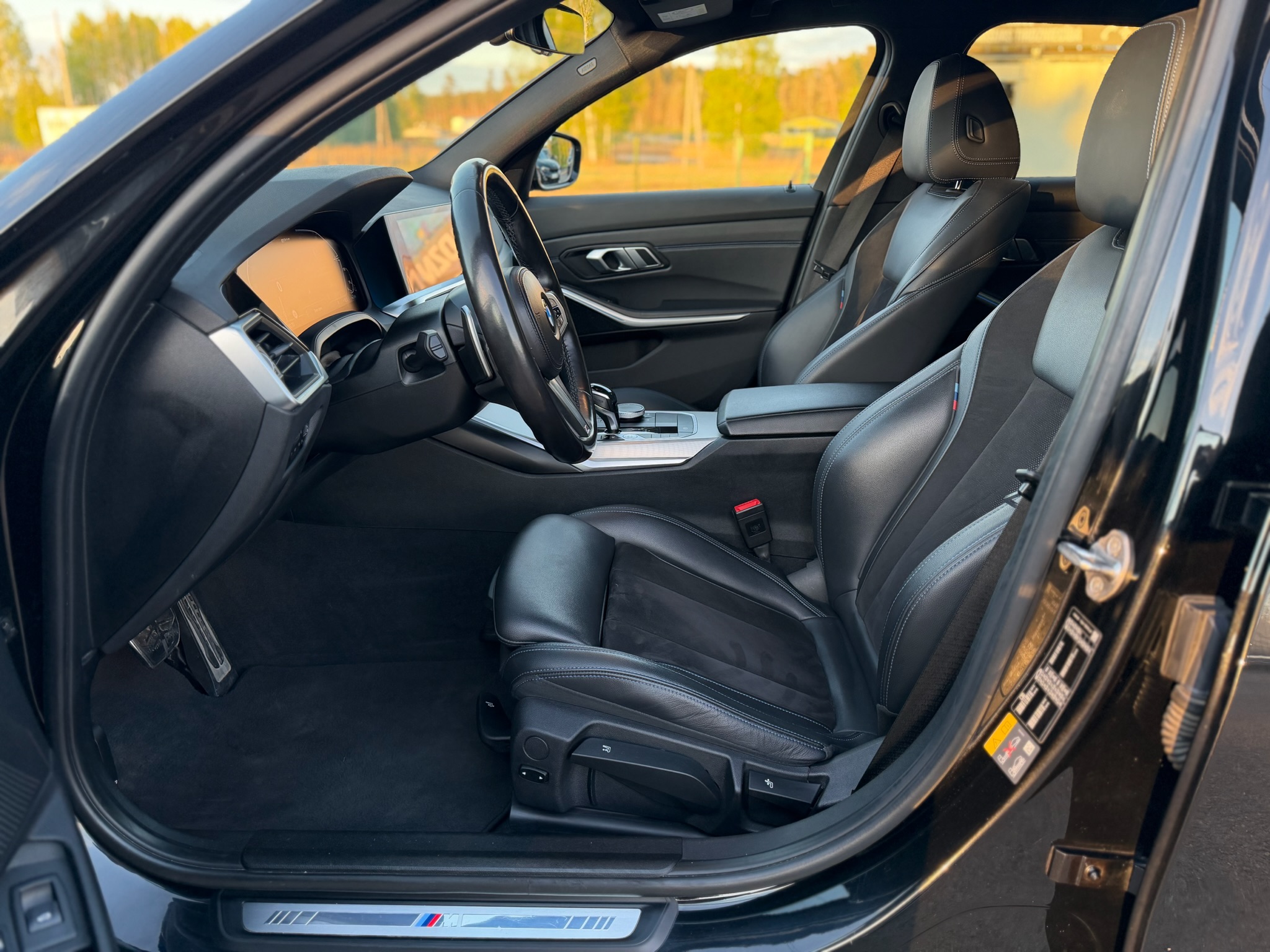 
BMW 320e full									