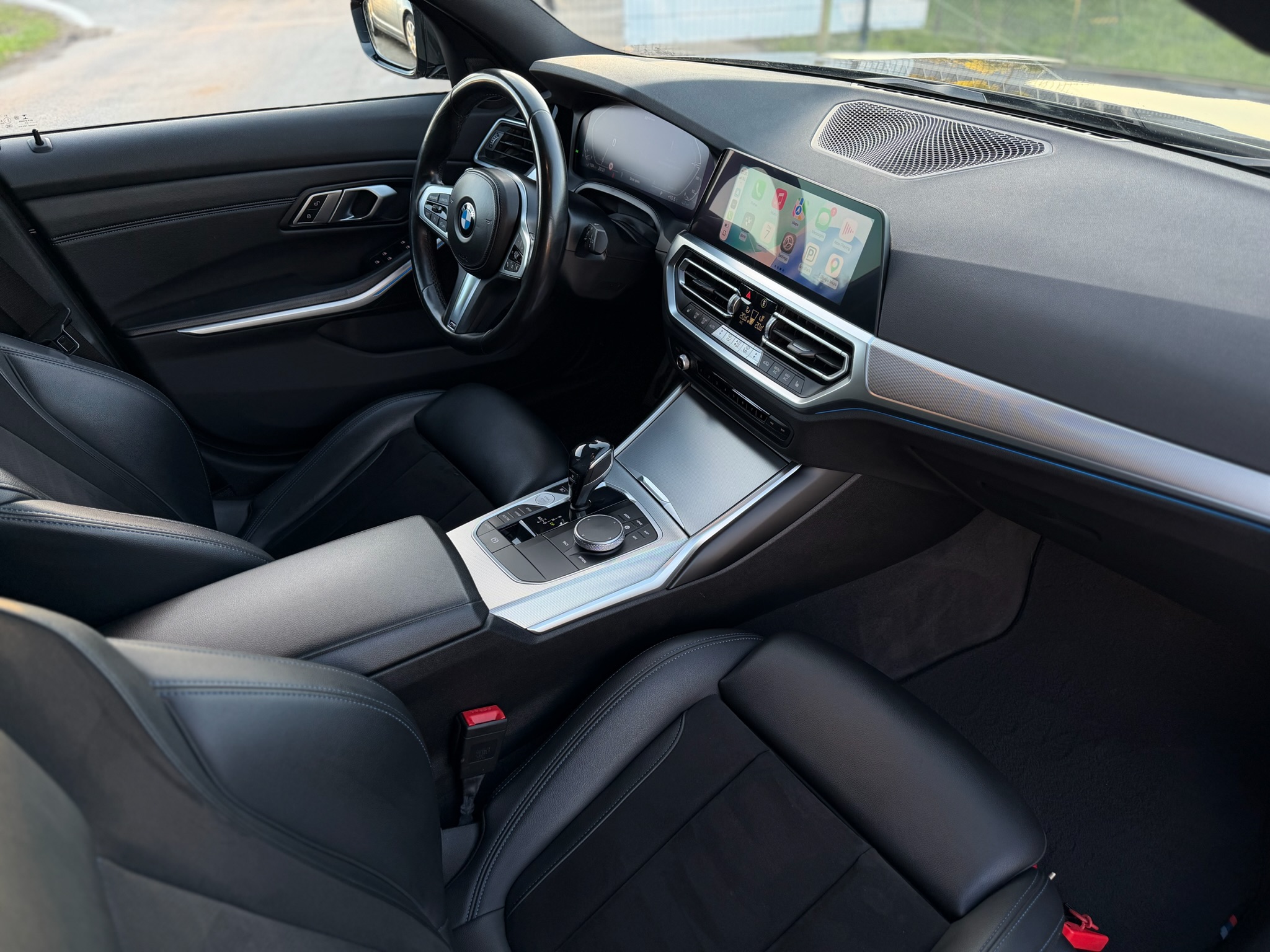 
BMW 320e full									