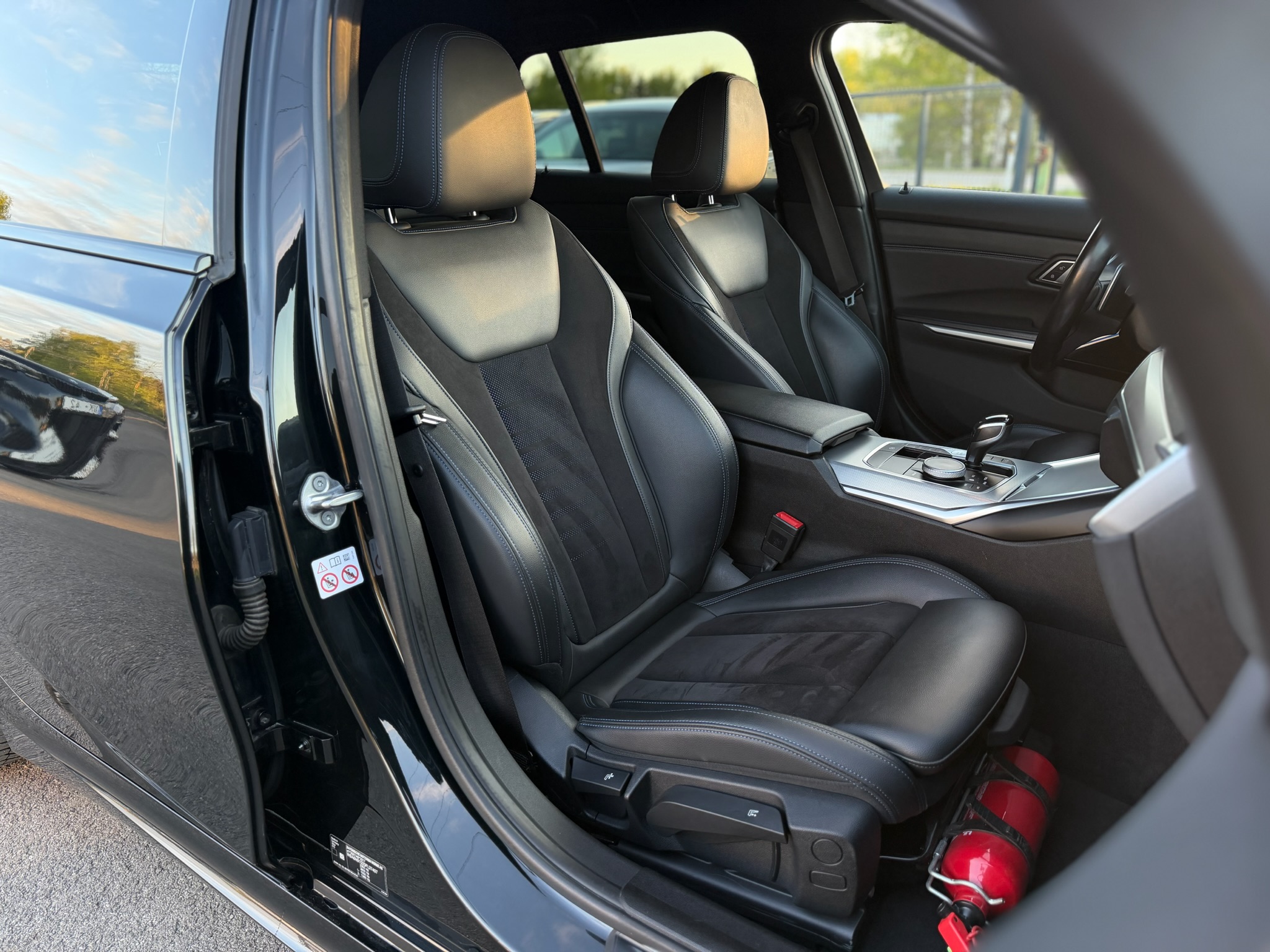 
BMW 320e full									