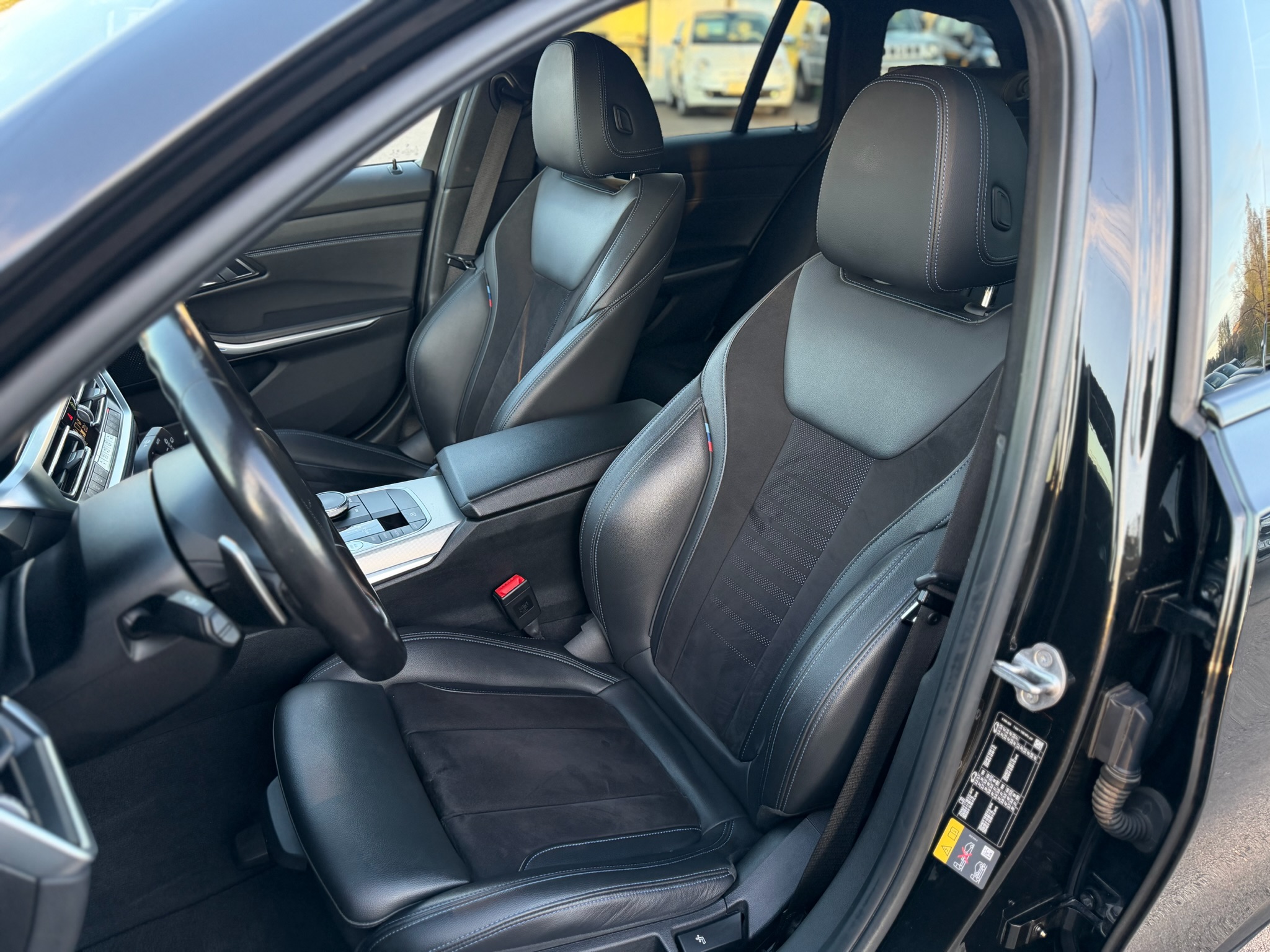 
BMW 320e full									
