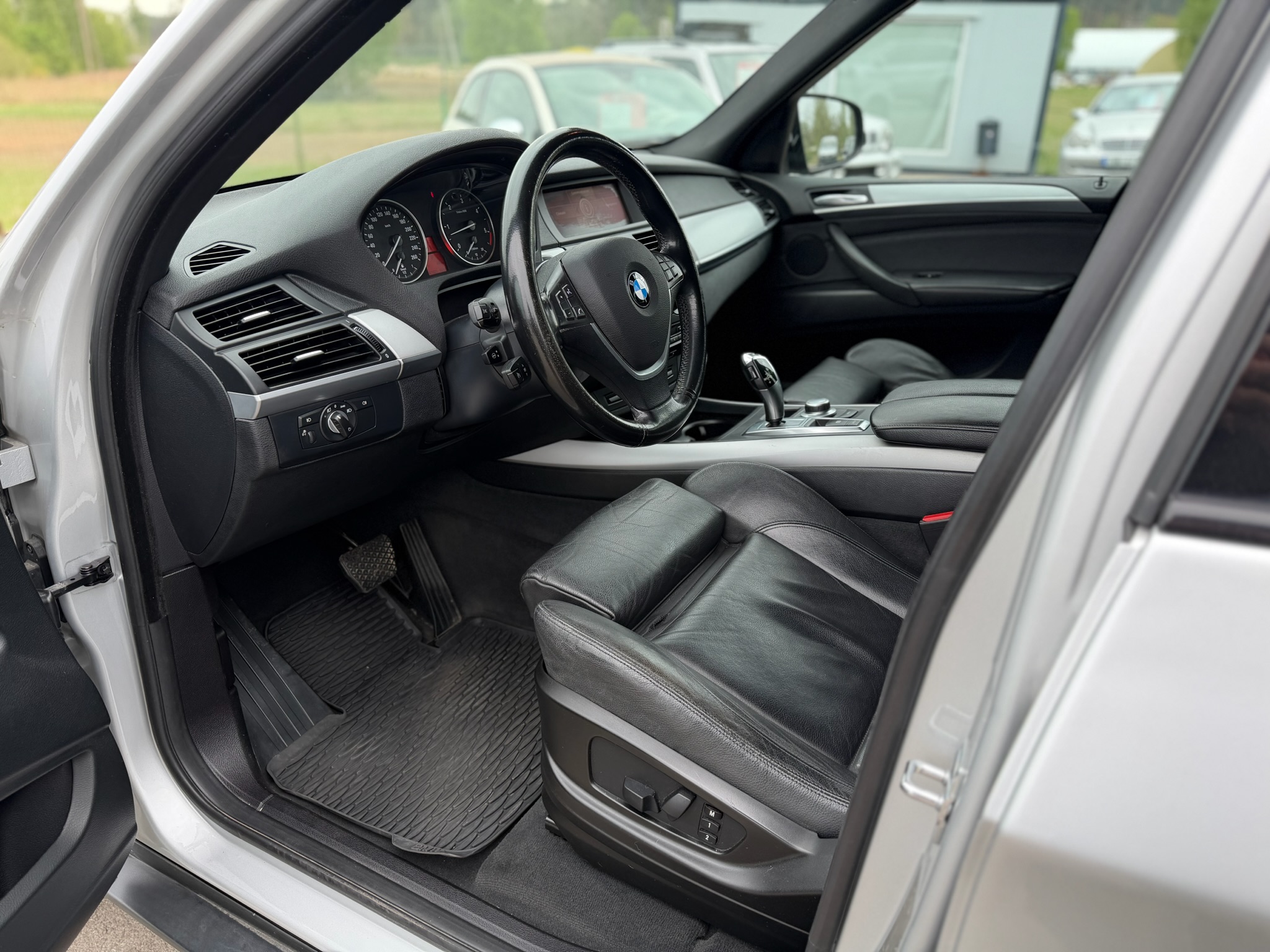 
BMW X5 full									
