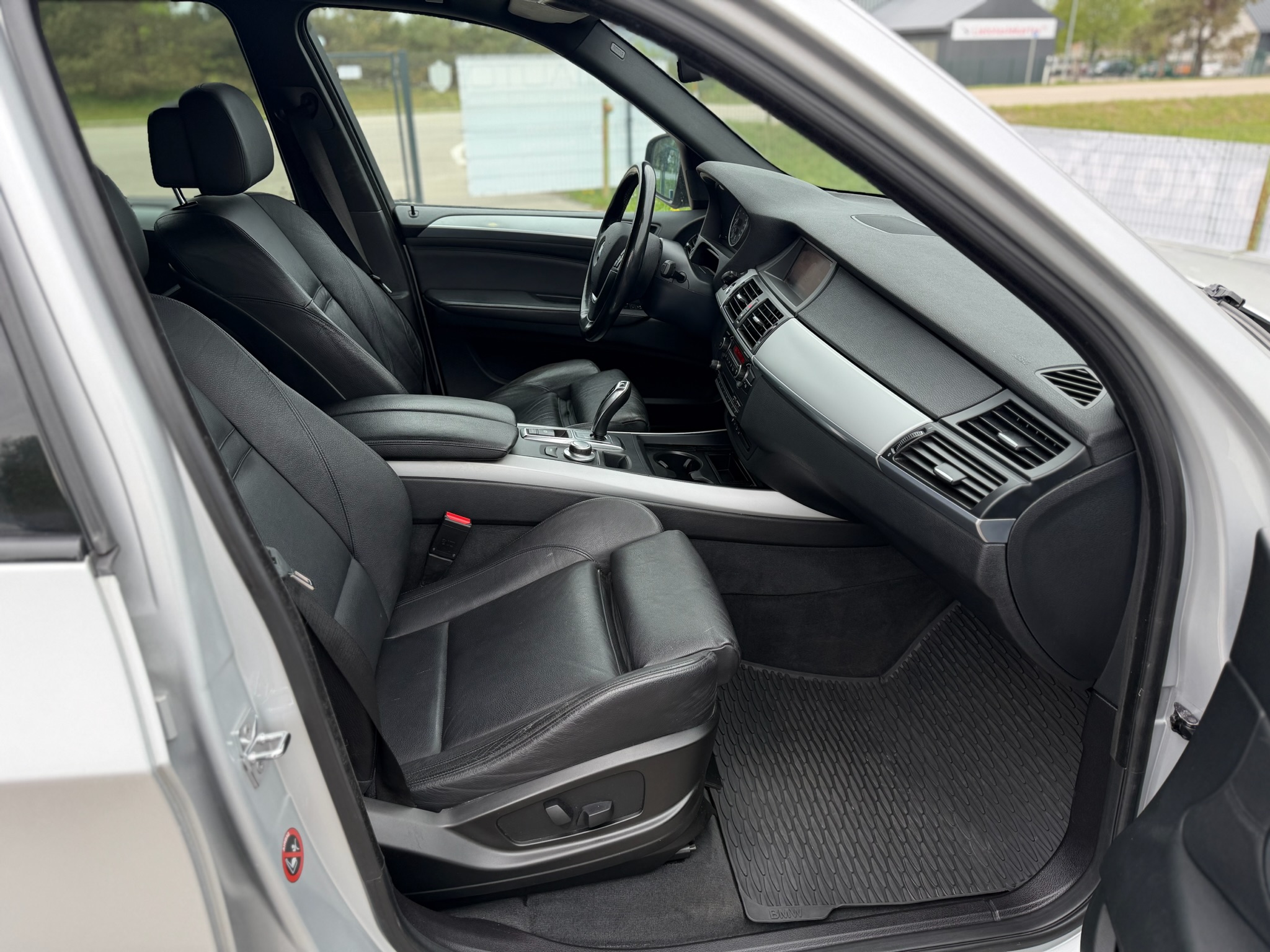 
BMW X5 full									