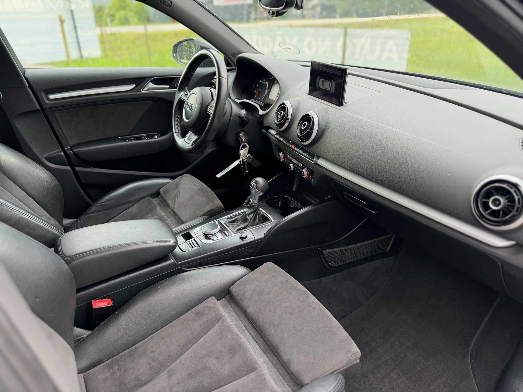 
Audi A3 full									