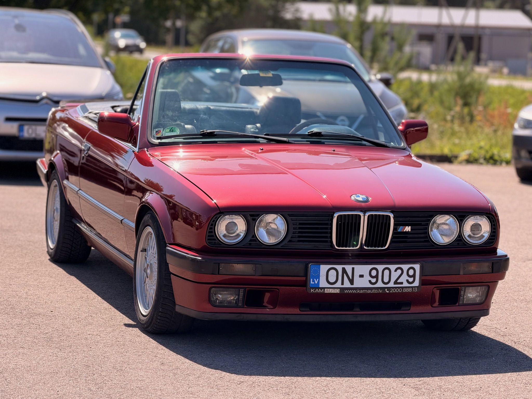 
BMW E30 full									