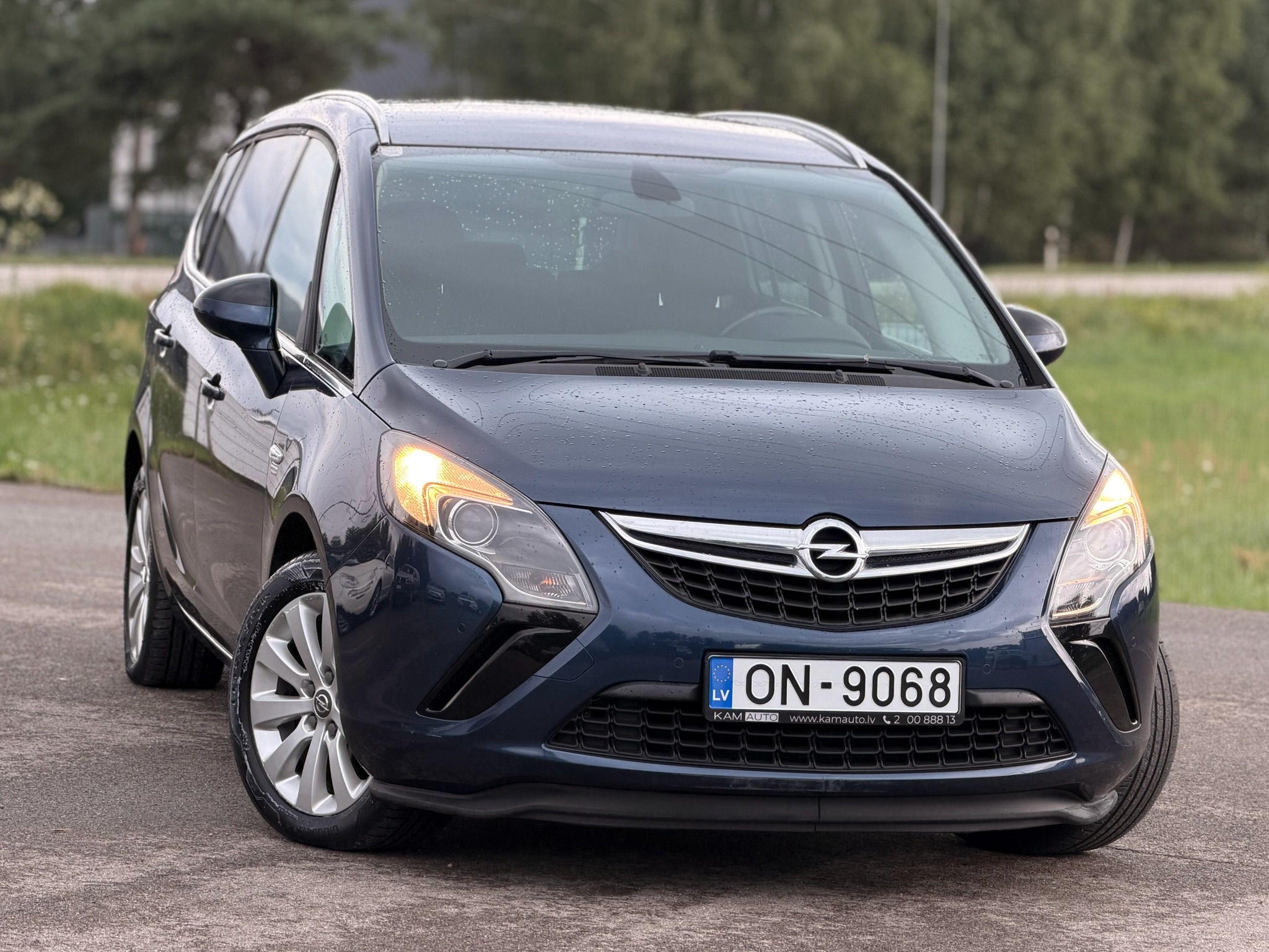 
Opel Zafira full									