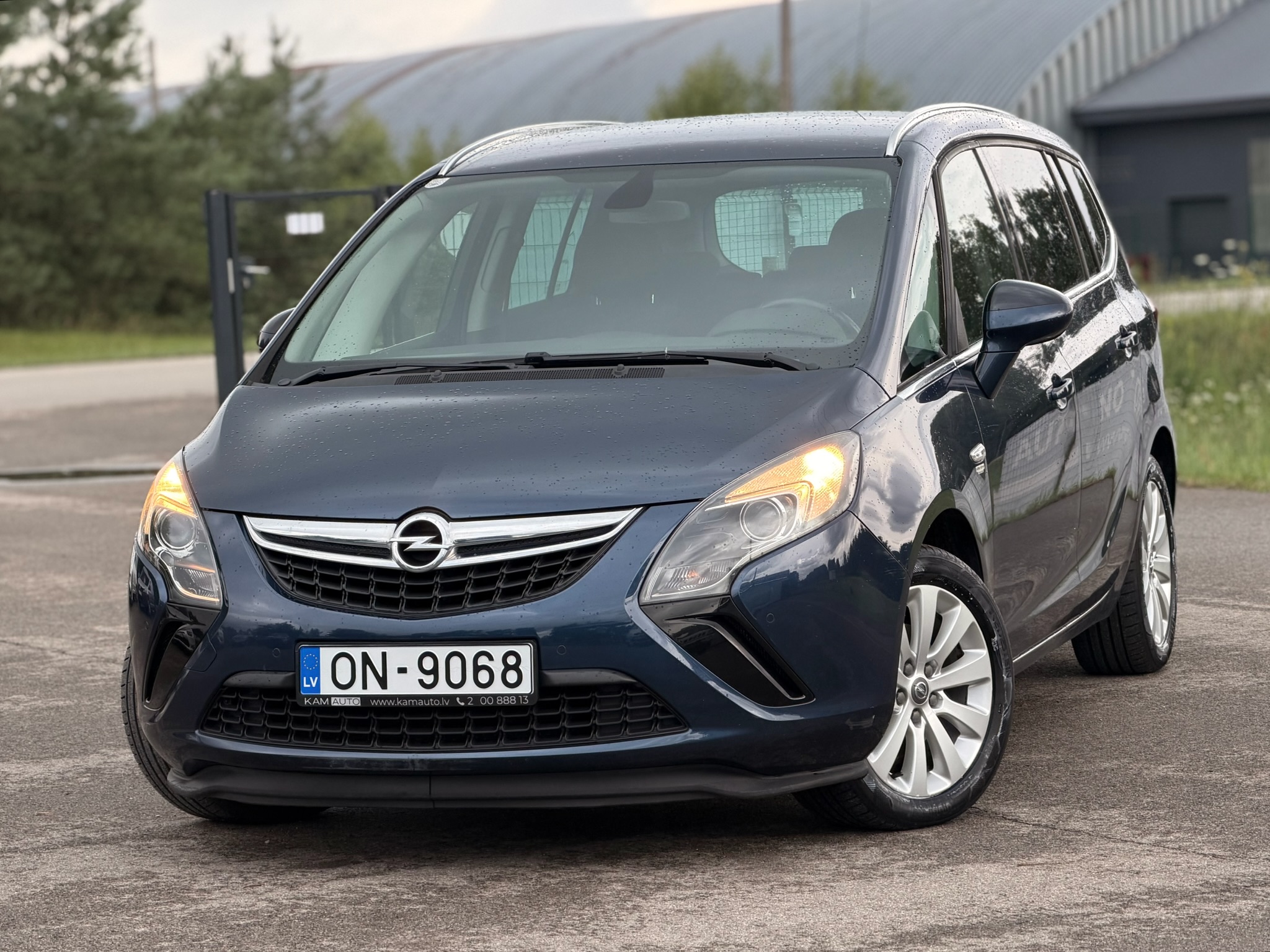 
Opel Zafira full									