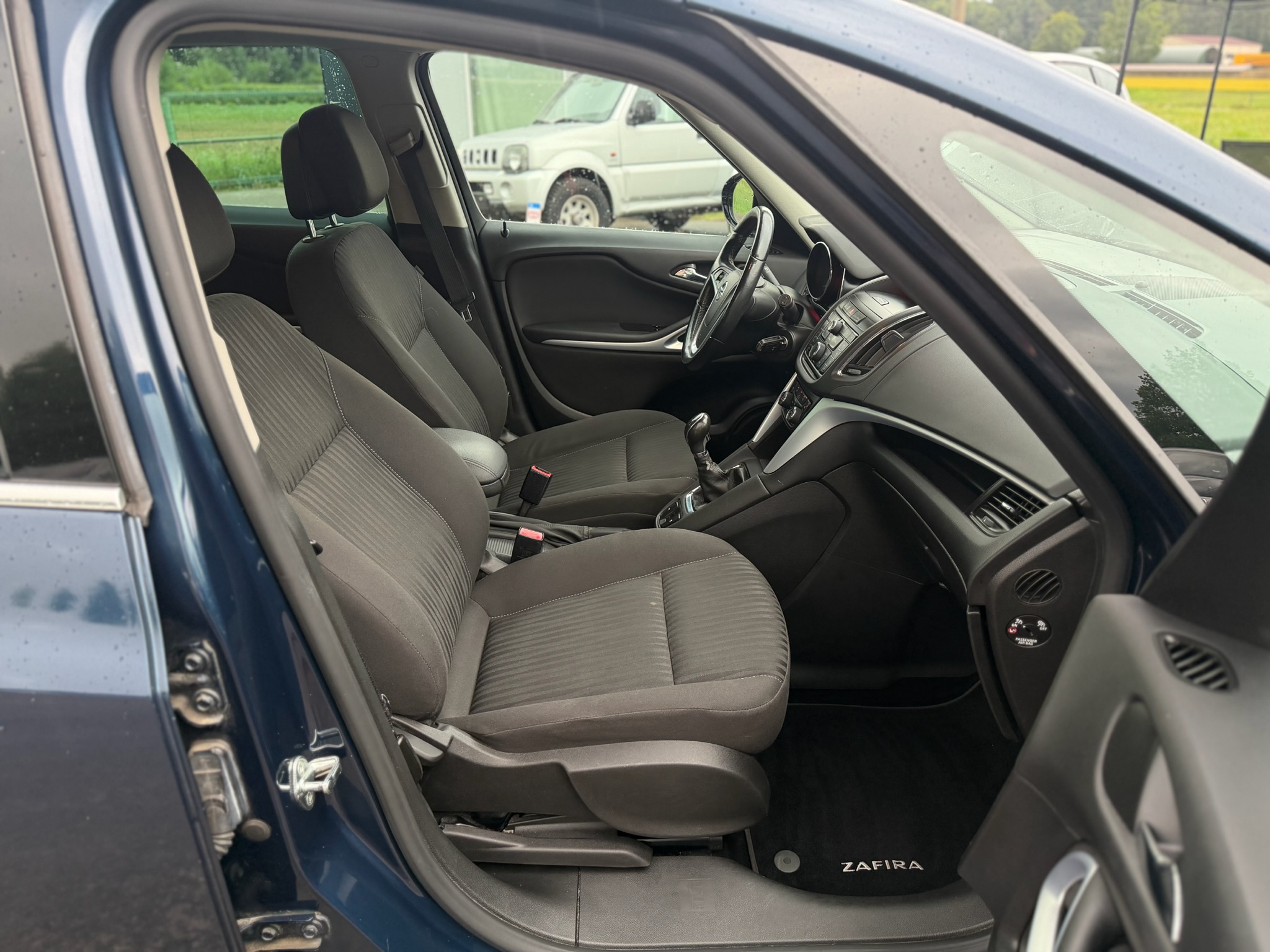 
Opel Zafira full									