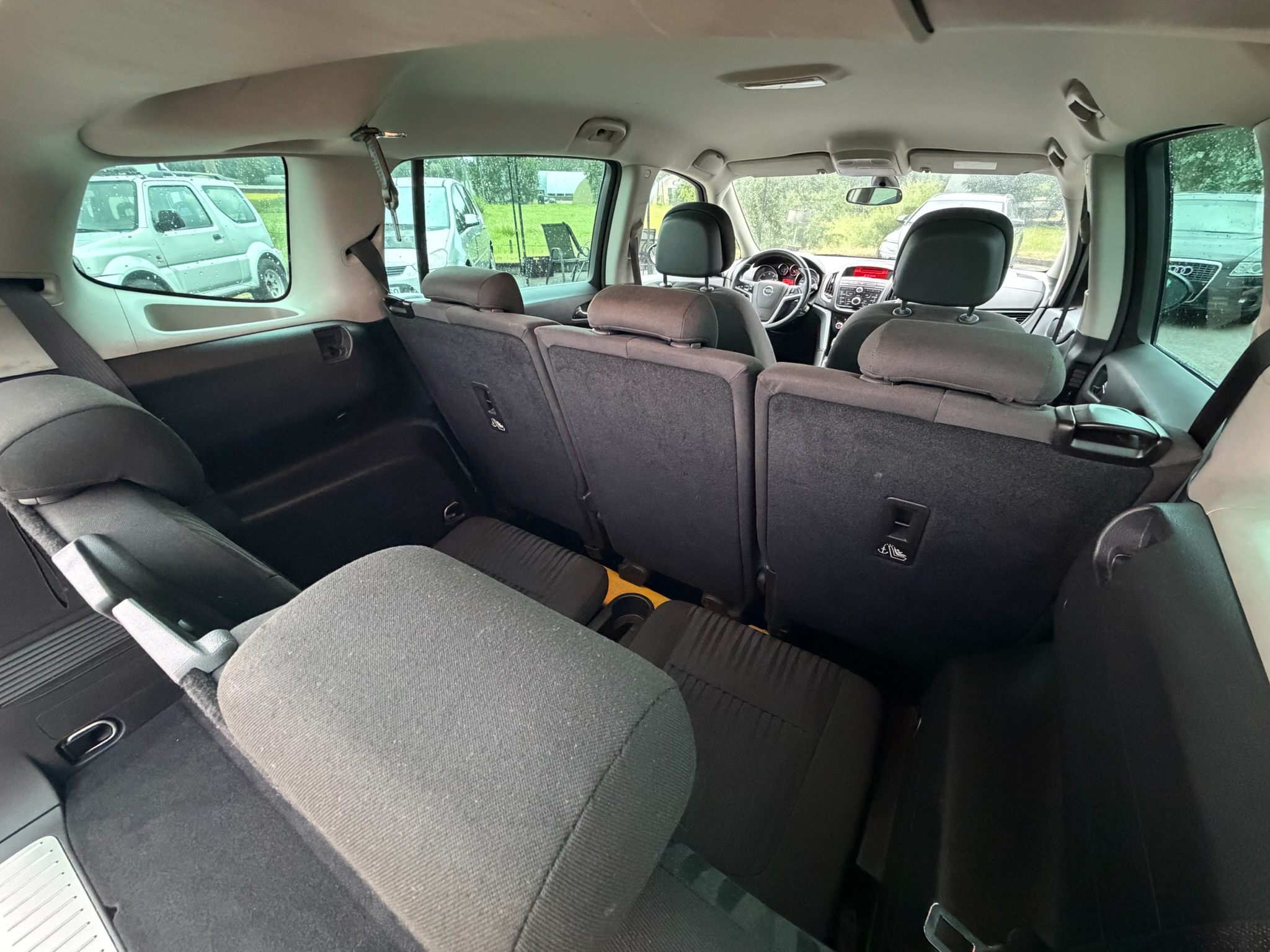 
Opel Zafira full									