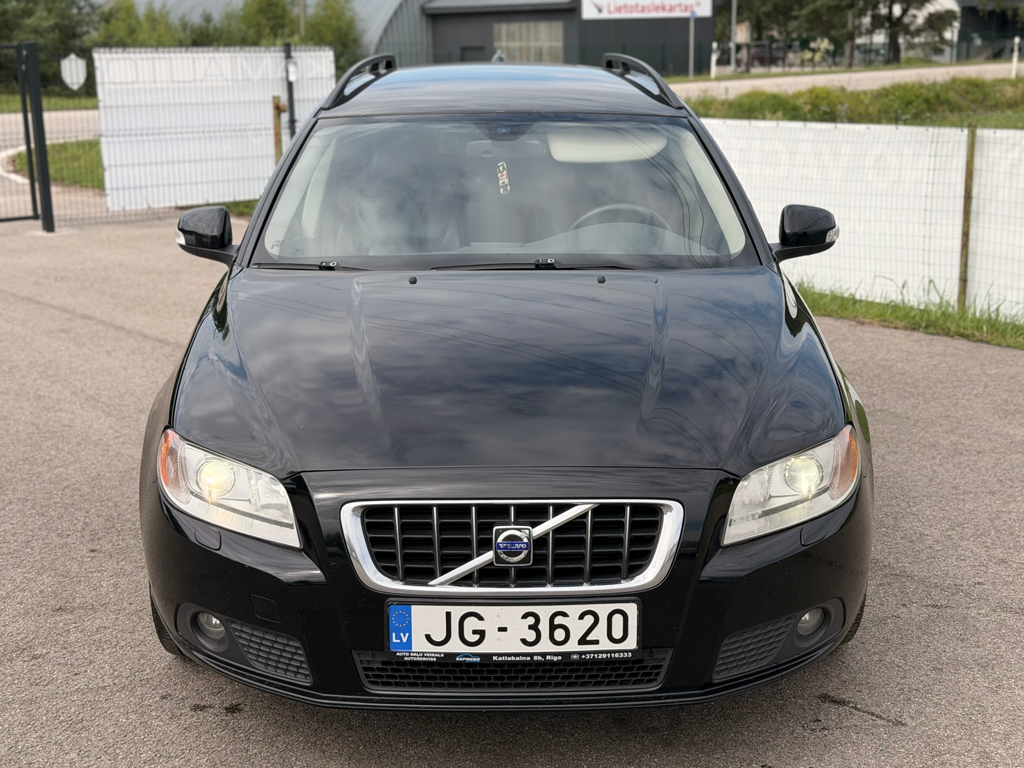 VolvoV70