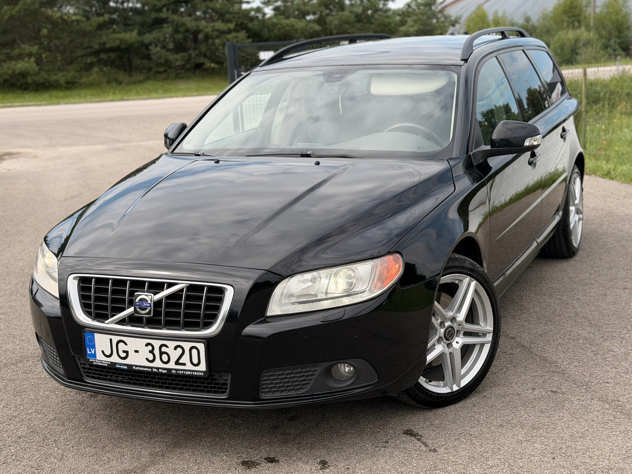 VolvoV70
