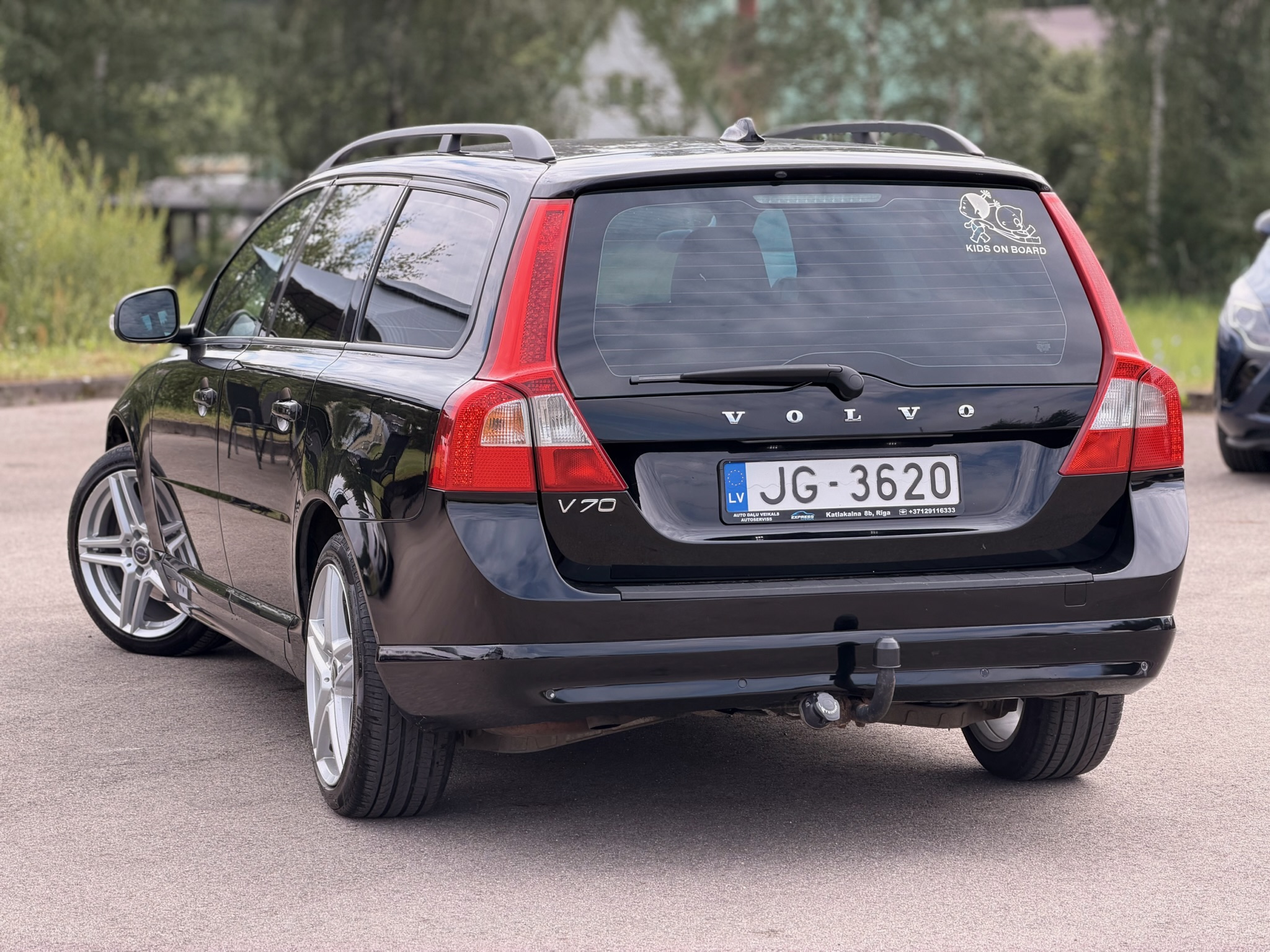 
VolvoV70 full									