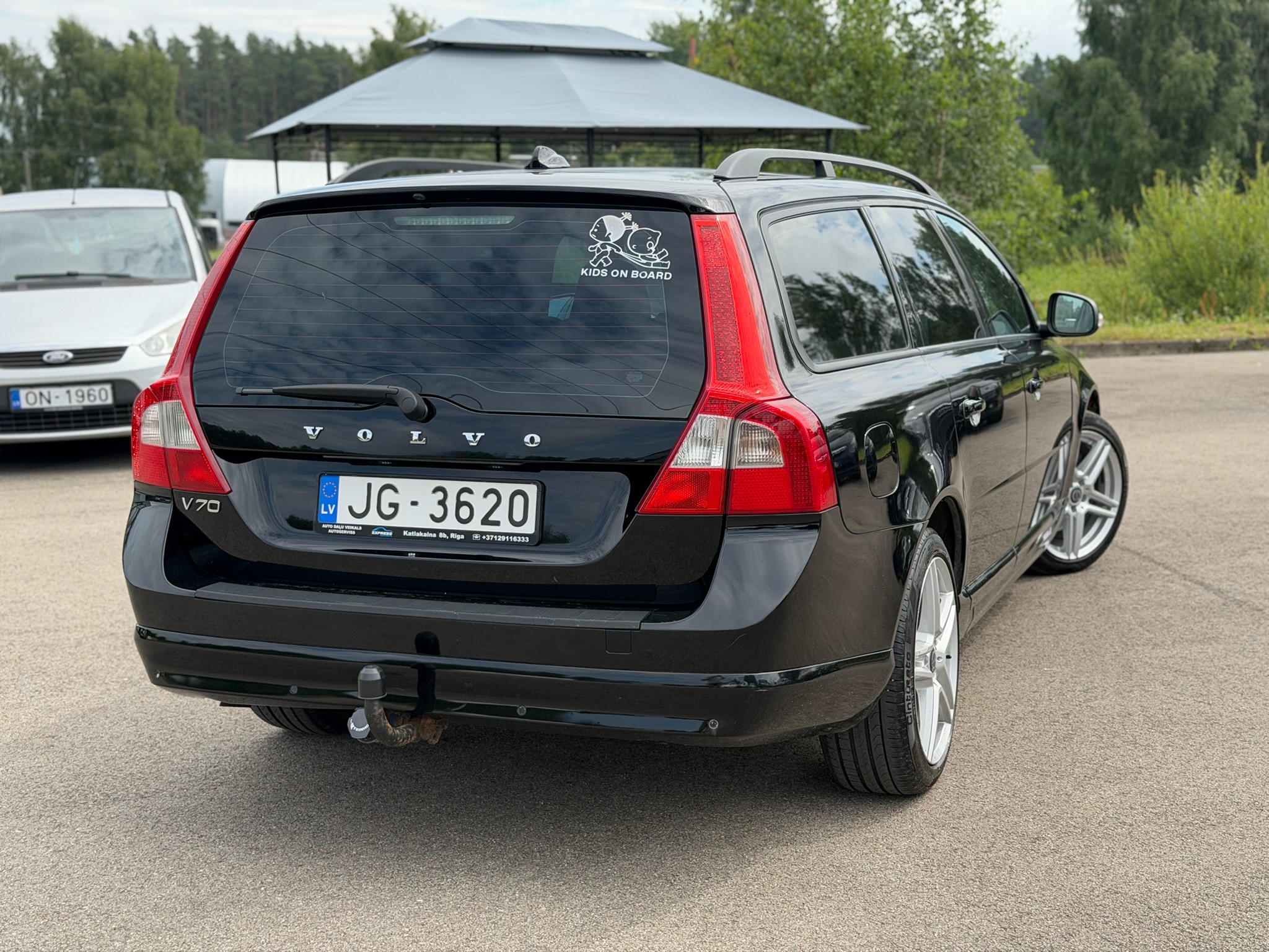 
VolvoV70 full									