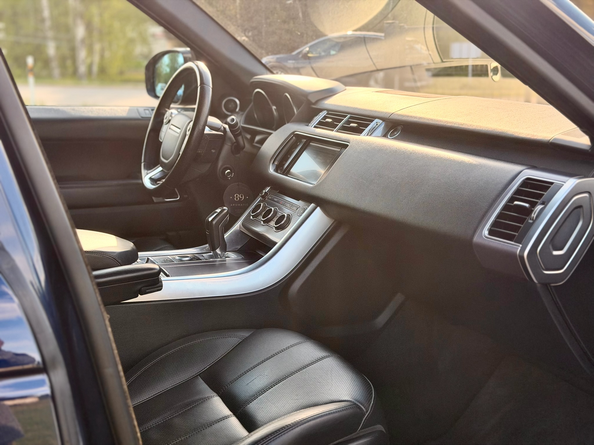 
Range Rover full									