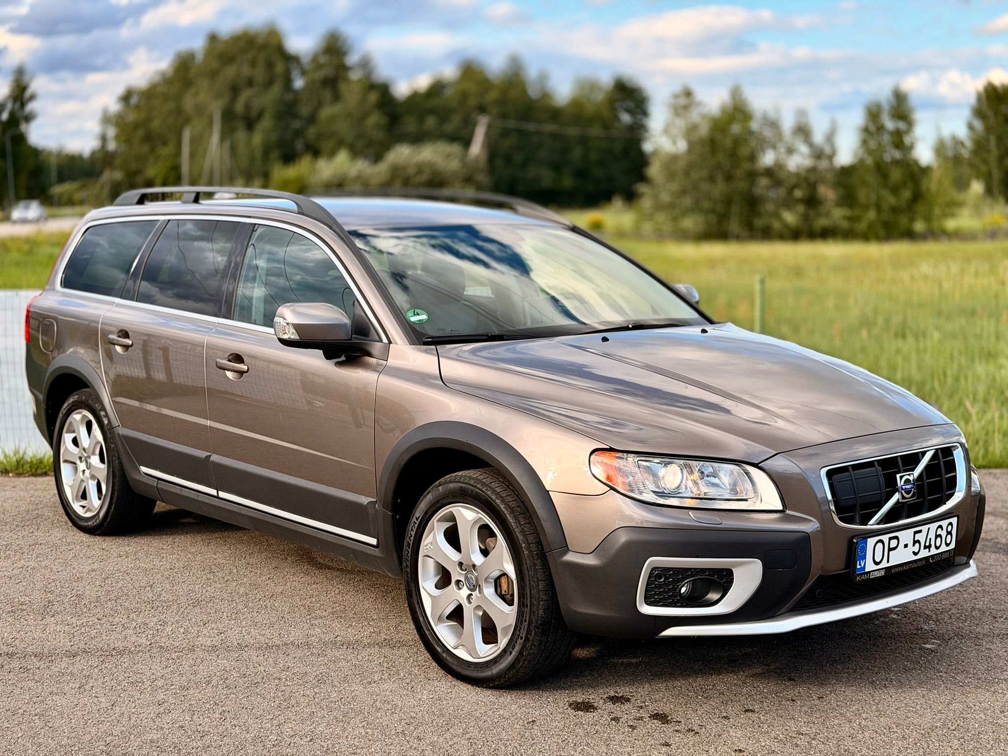 Volvo XC70