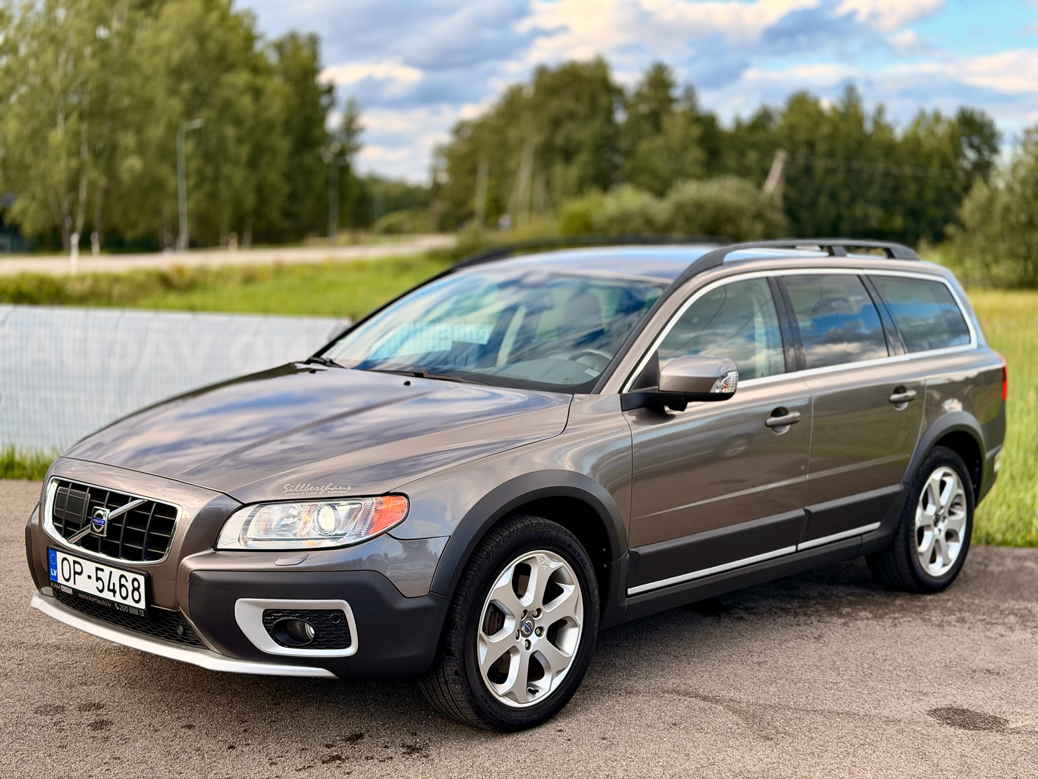 Volvo XC70