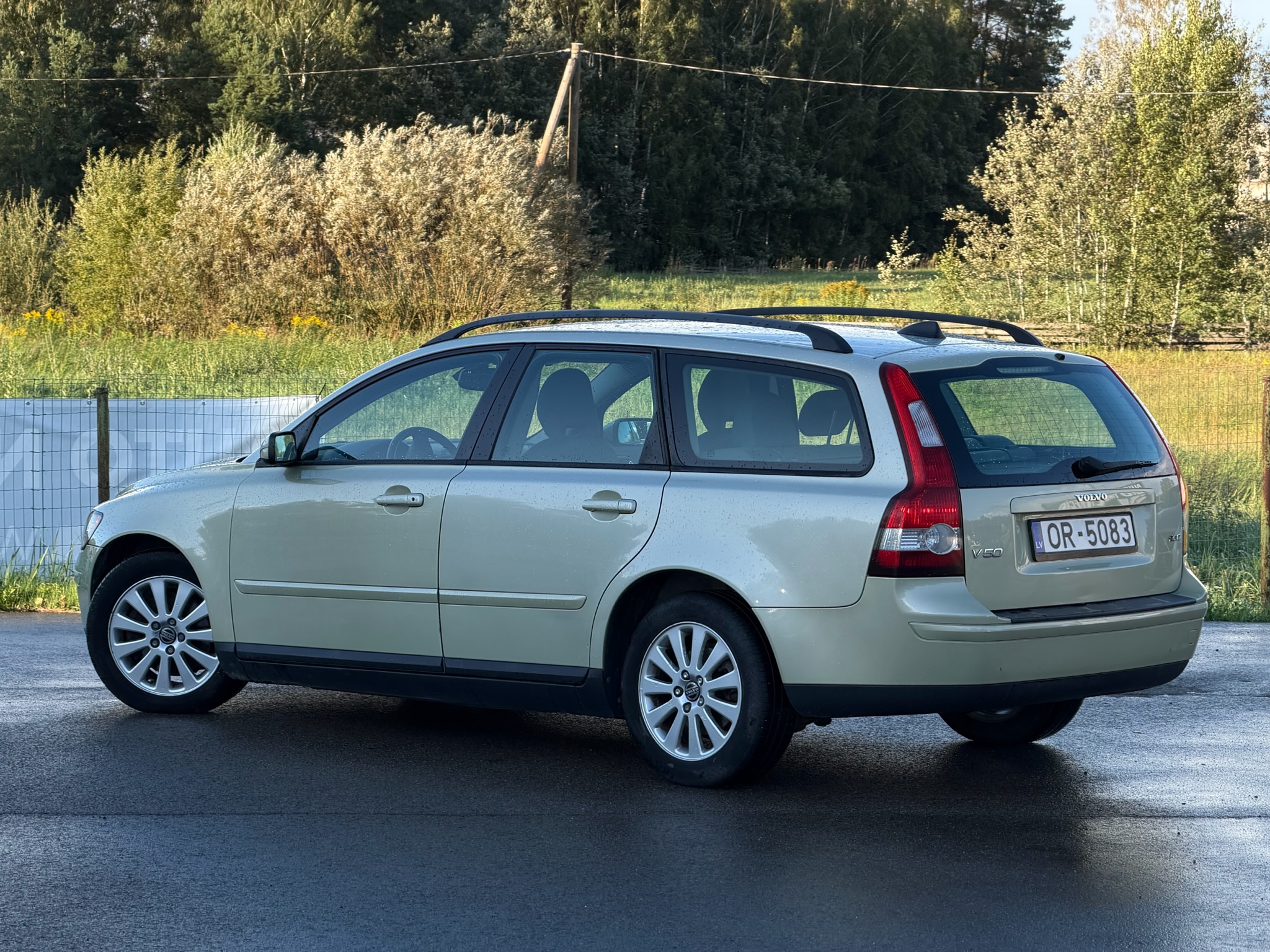 
Volvo V50 full									