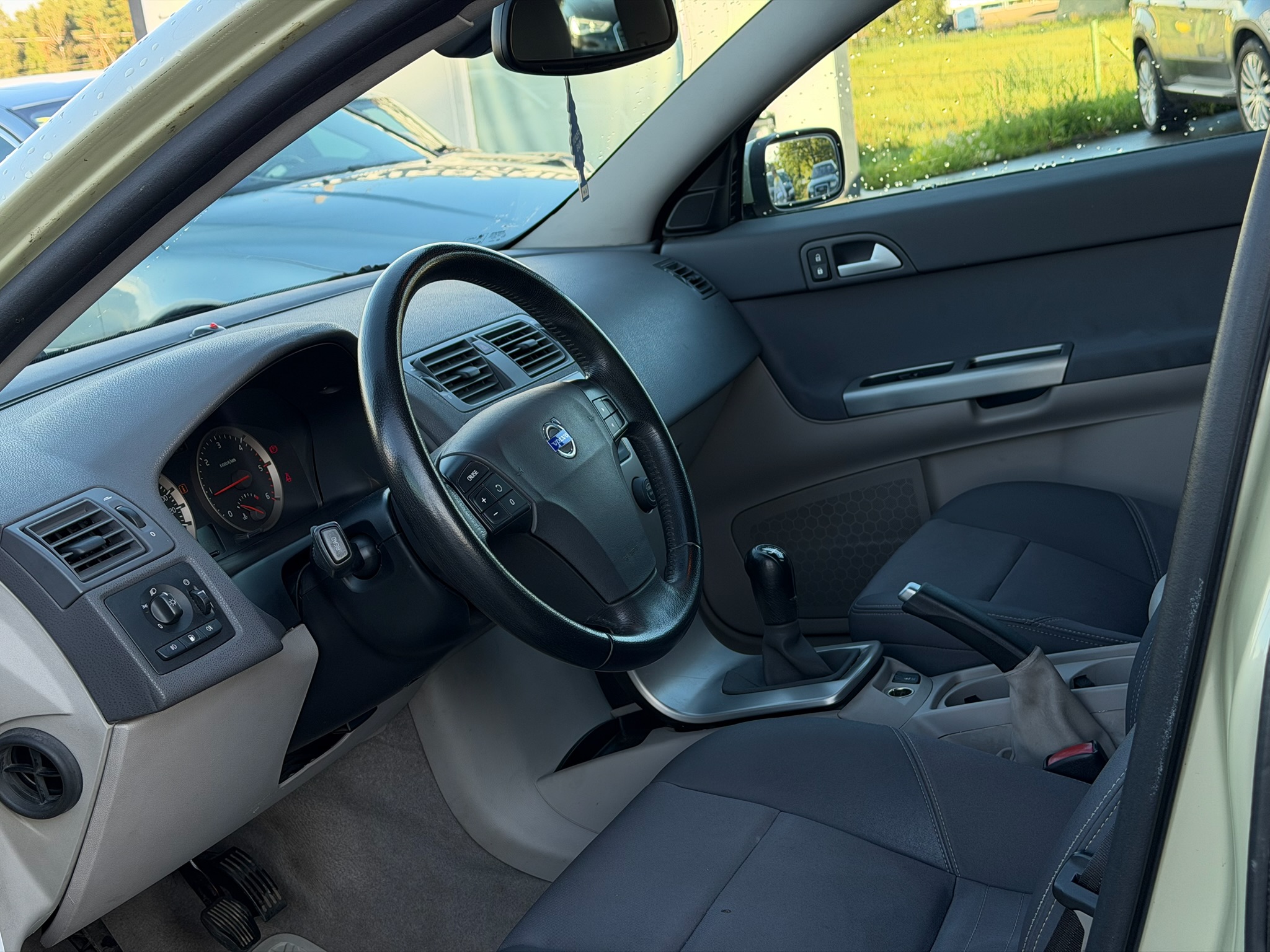 
Volvo V50 full									