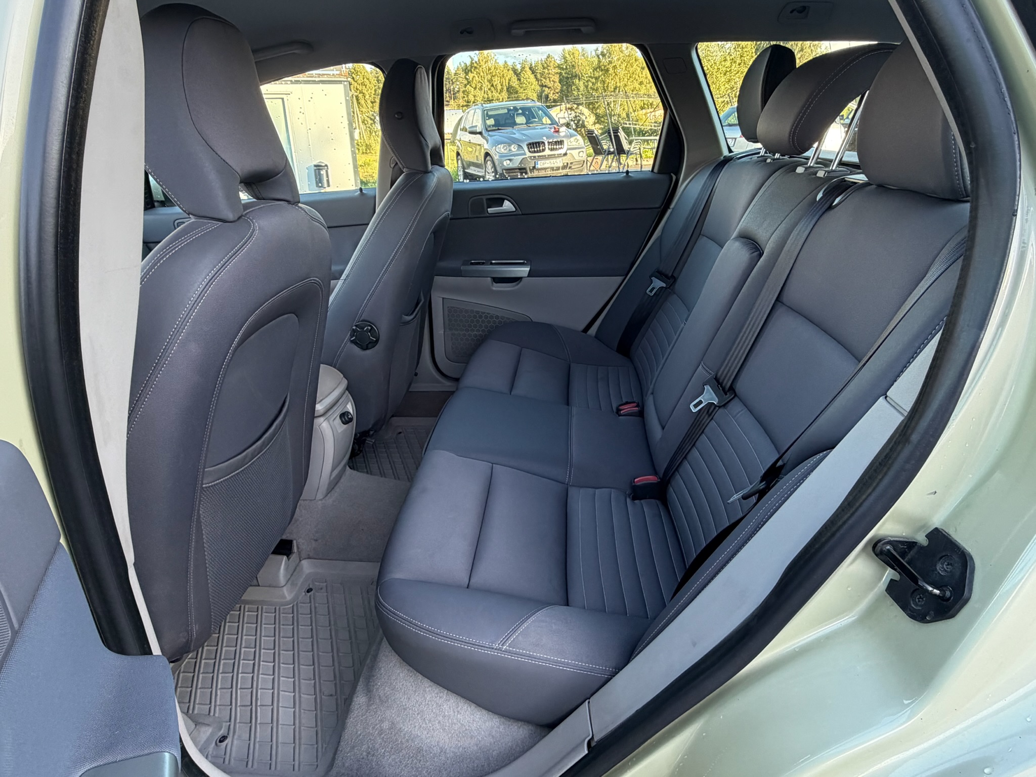 
Volvo V50 full									