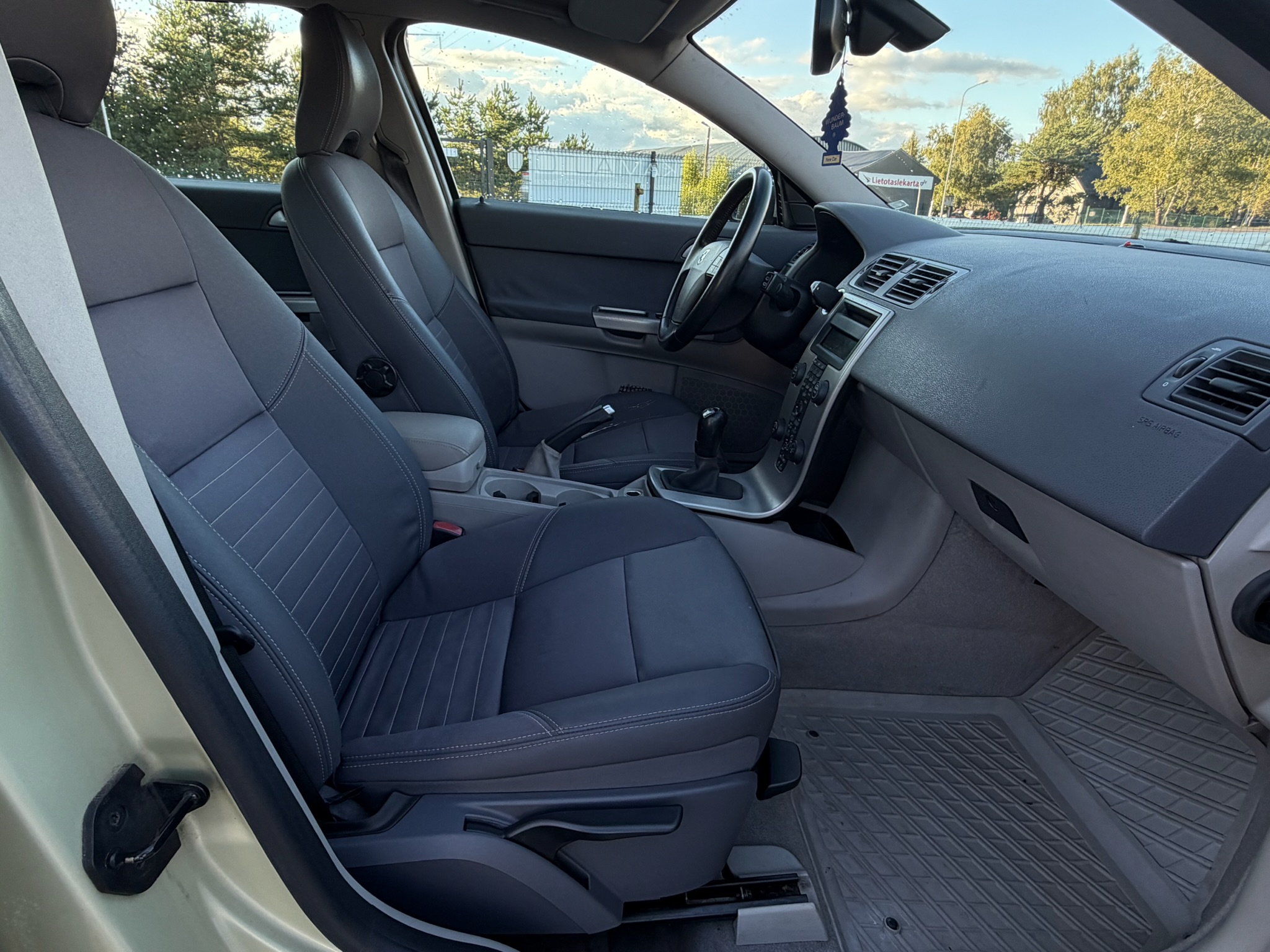 
Volvo V50 full									