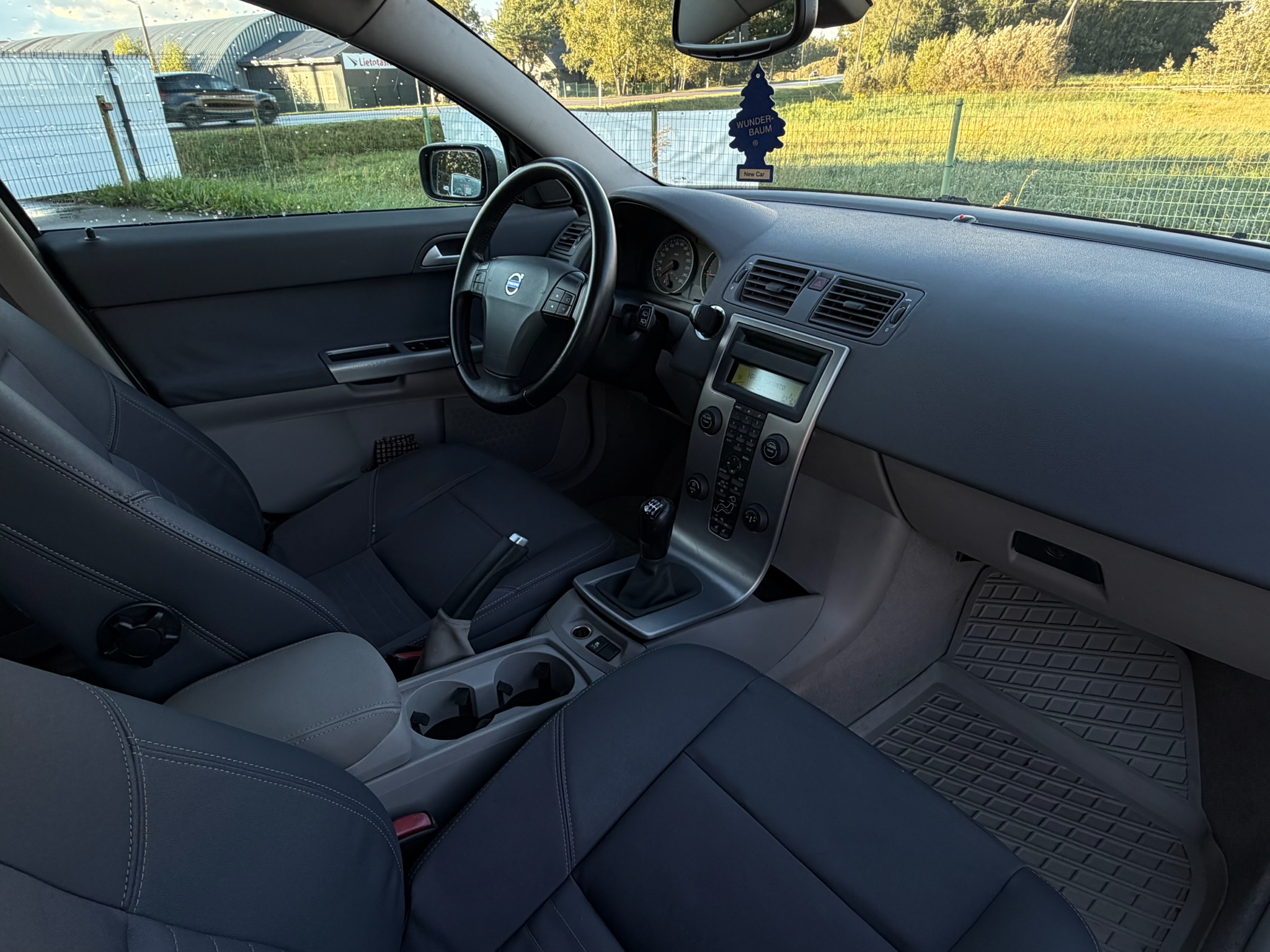 
Volvo V50 full									