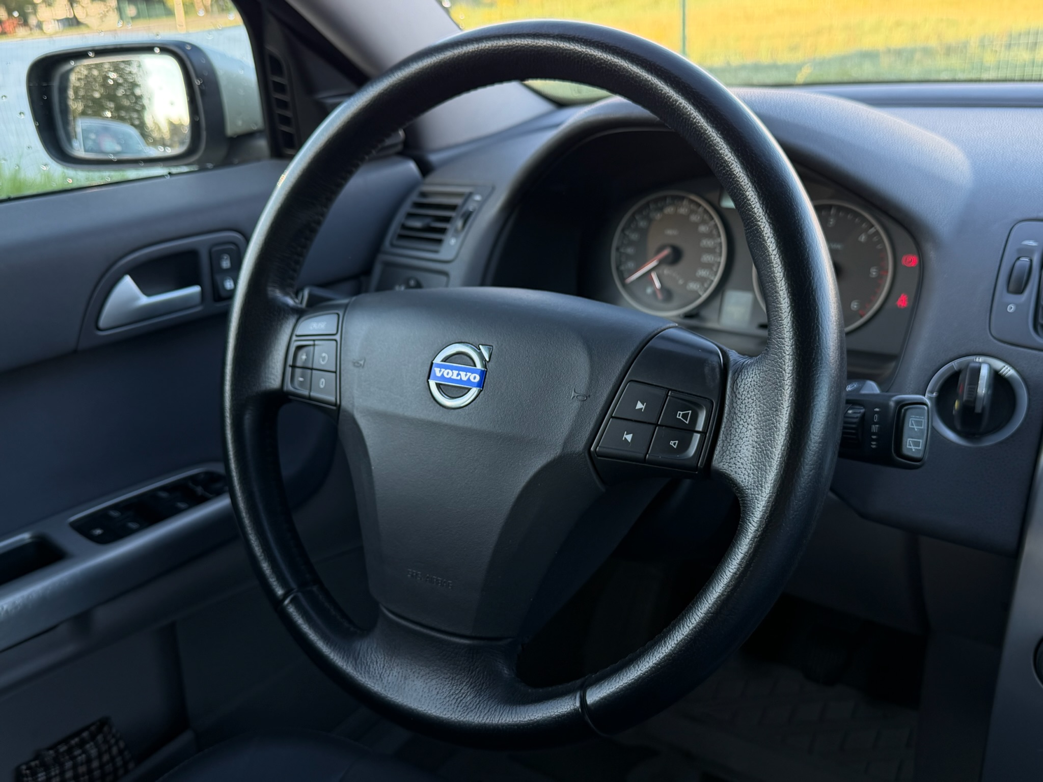 
Volvo V50 full									