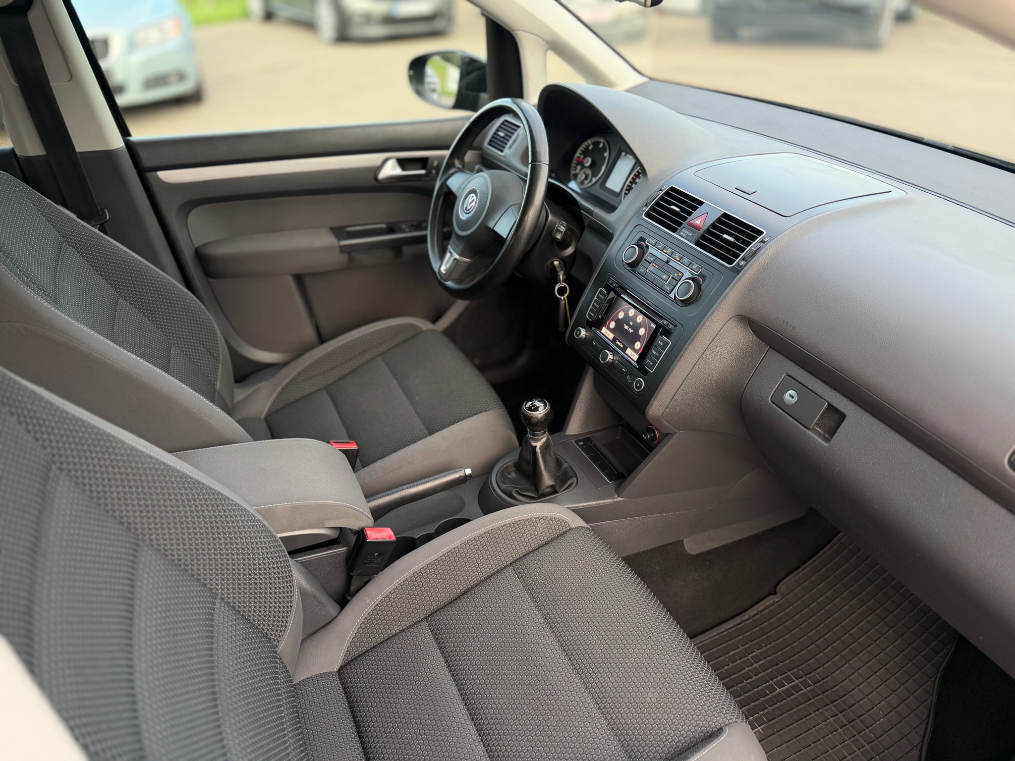 
VWTouran2.0TDI full									