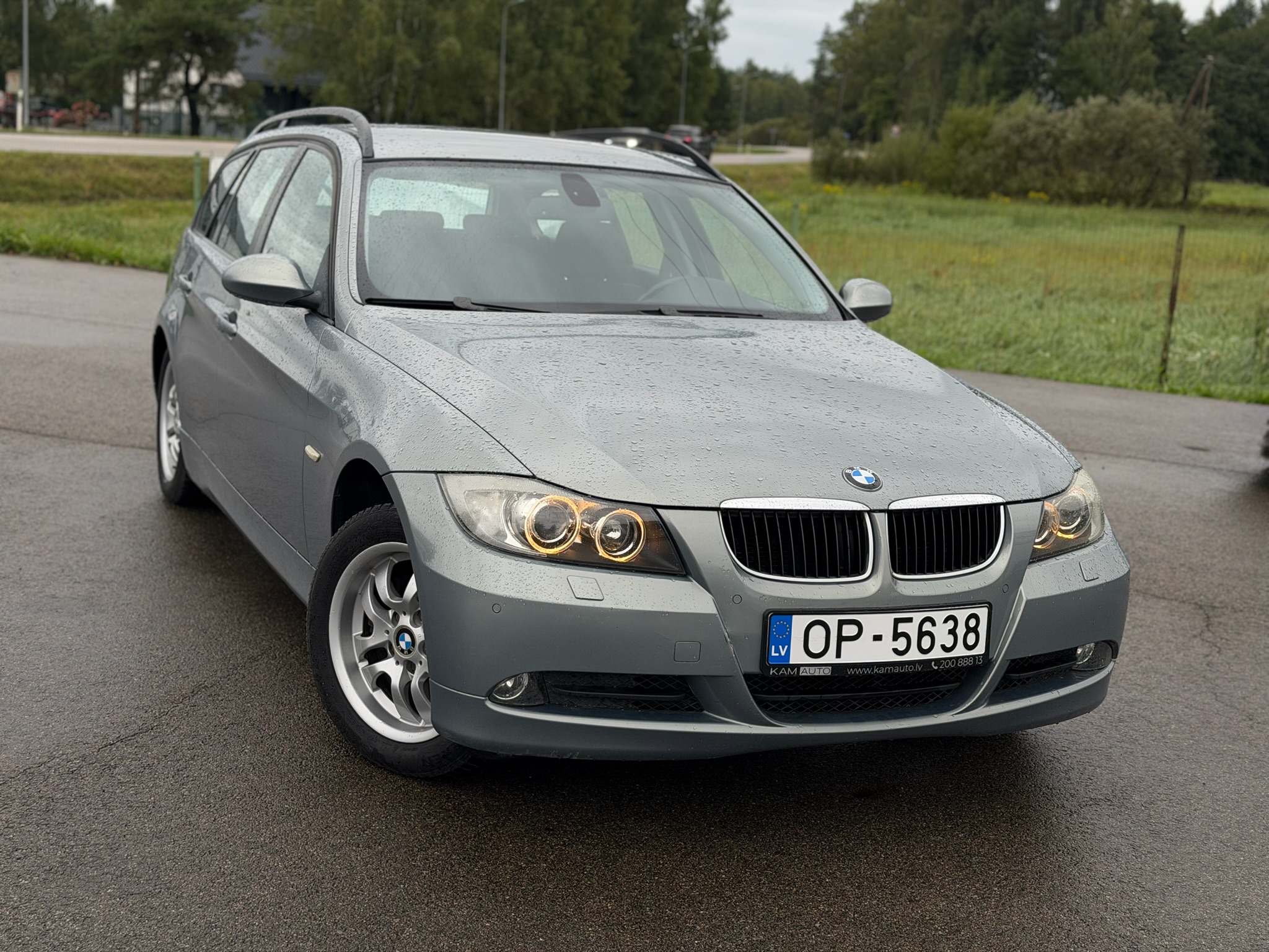 BMW318D