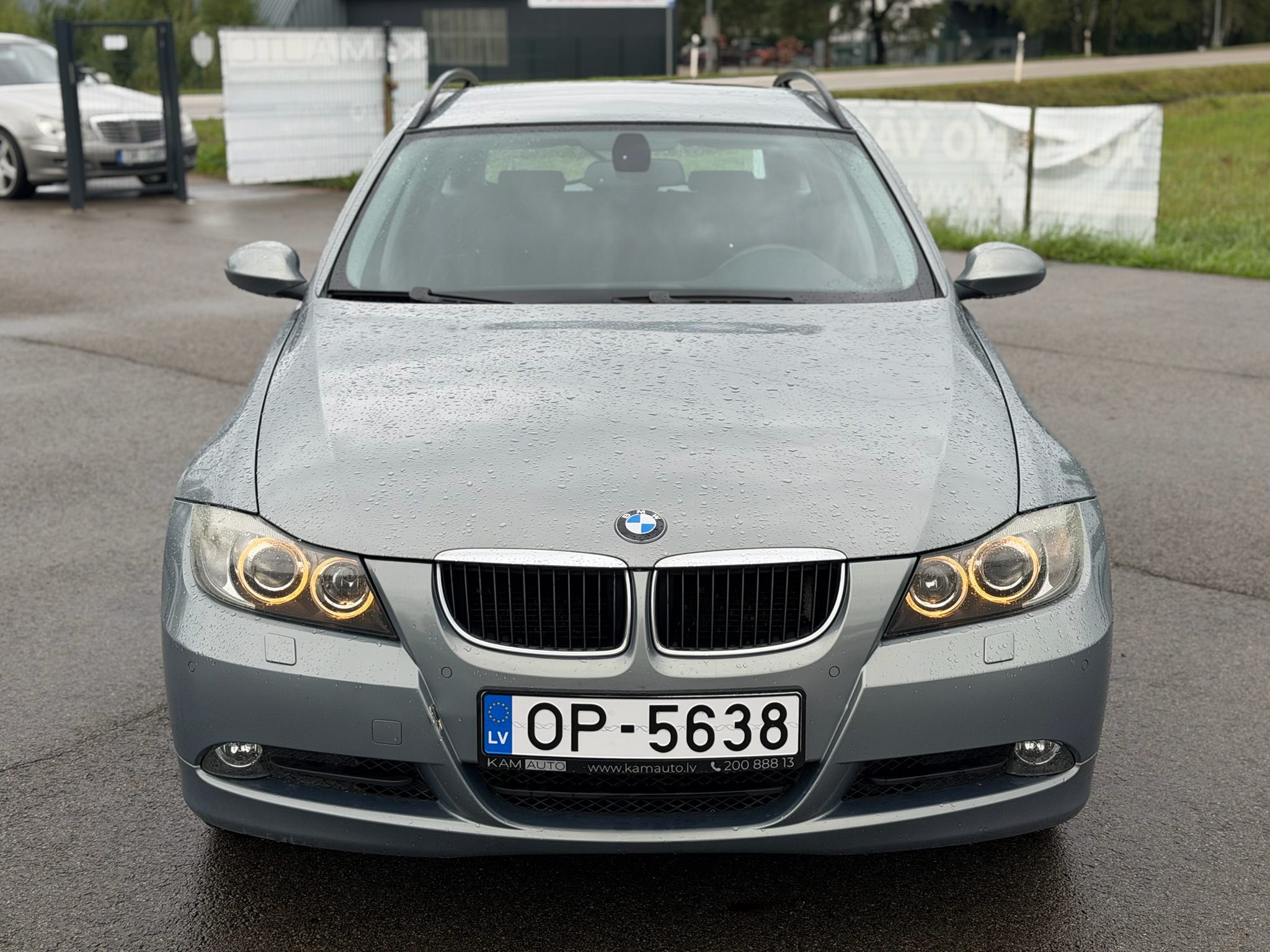 BMW318D